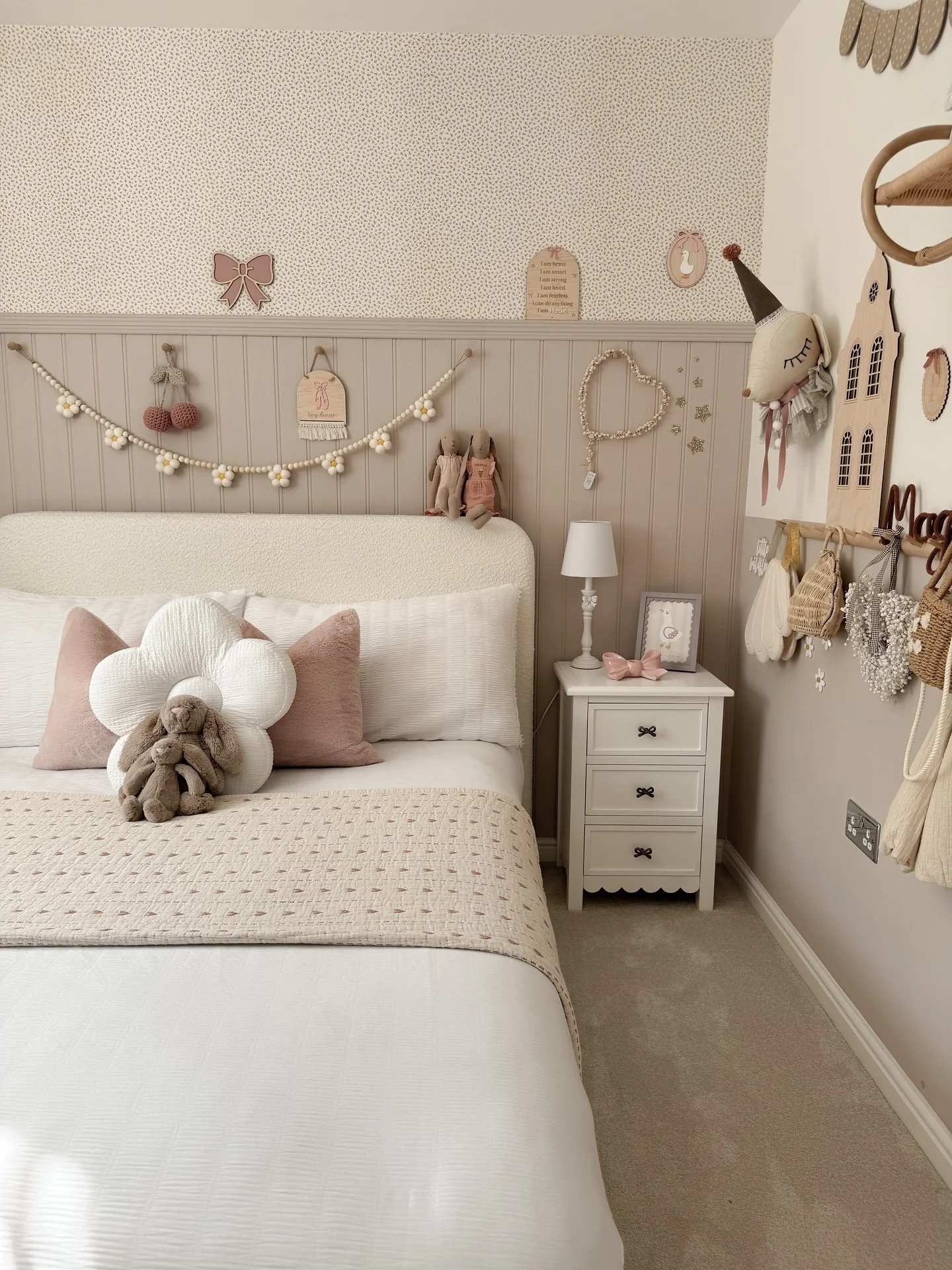 14. Blush and Taupe Whimsy (Little Bedroom Ideas)