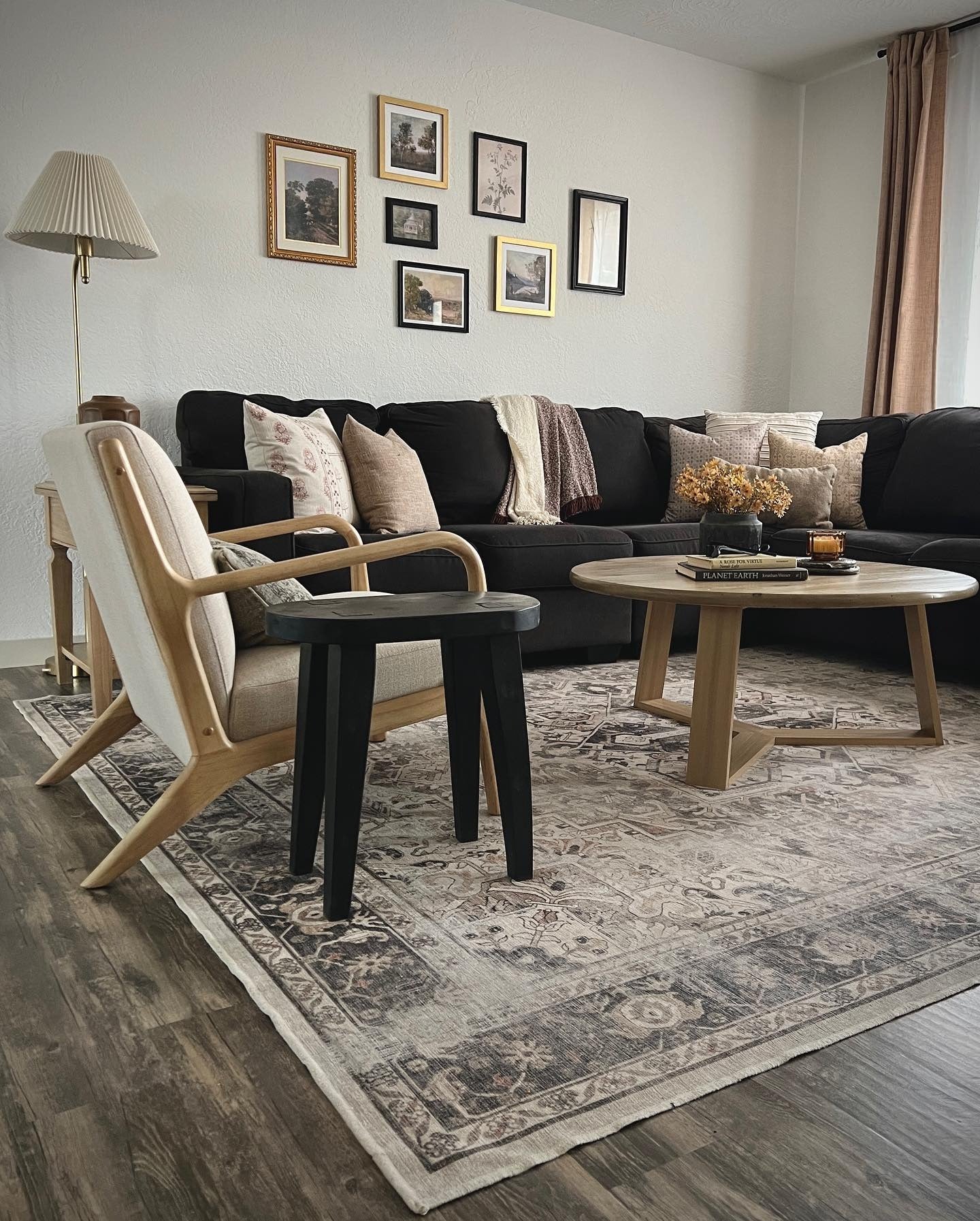 4. Modern Rustic with Neutral Layers (Fall Living Room Decor Ideas)