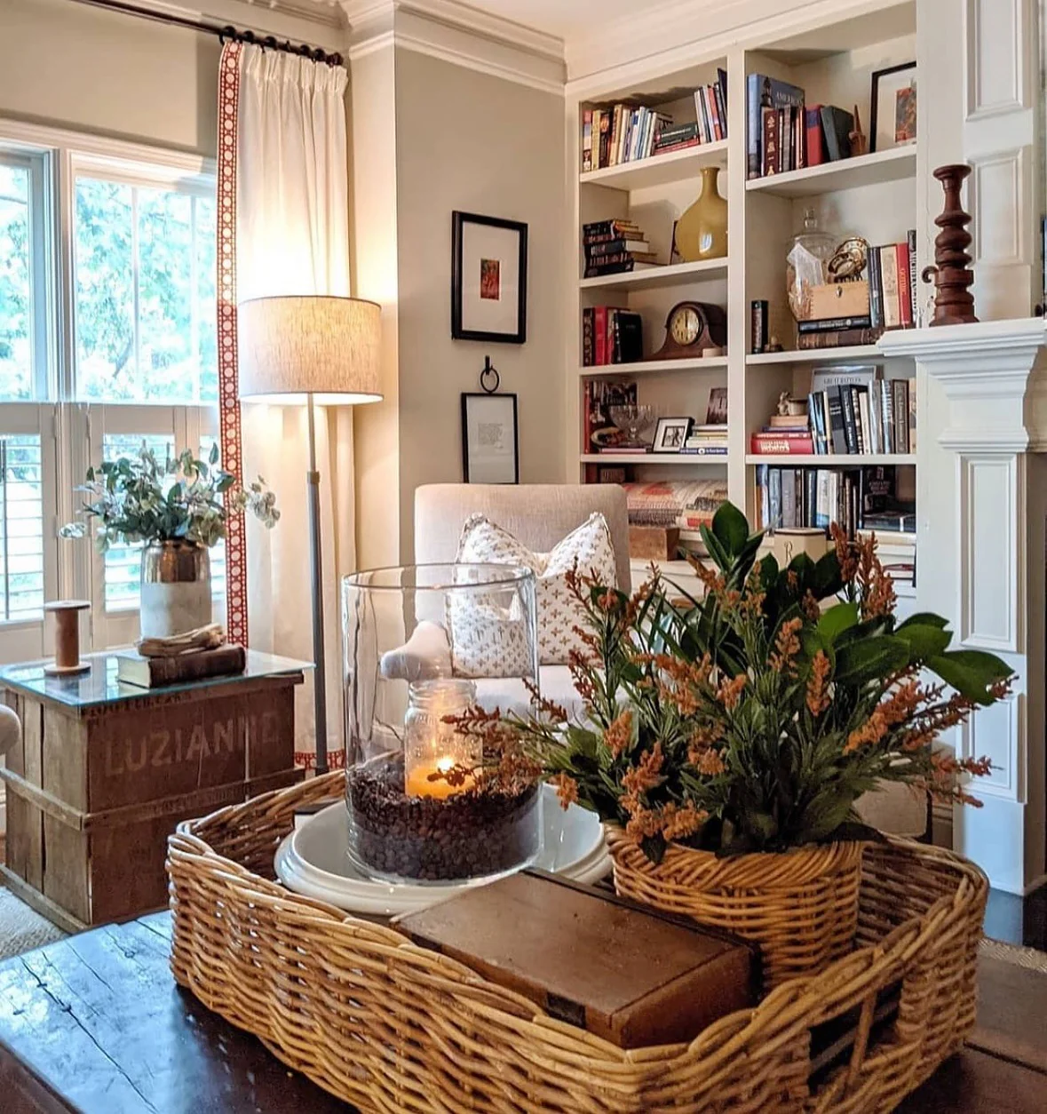 13. Classic Comfort with Autumn Textures (Fall Living Room Decor Ideas)