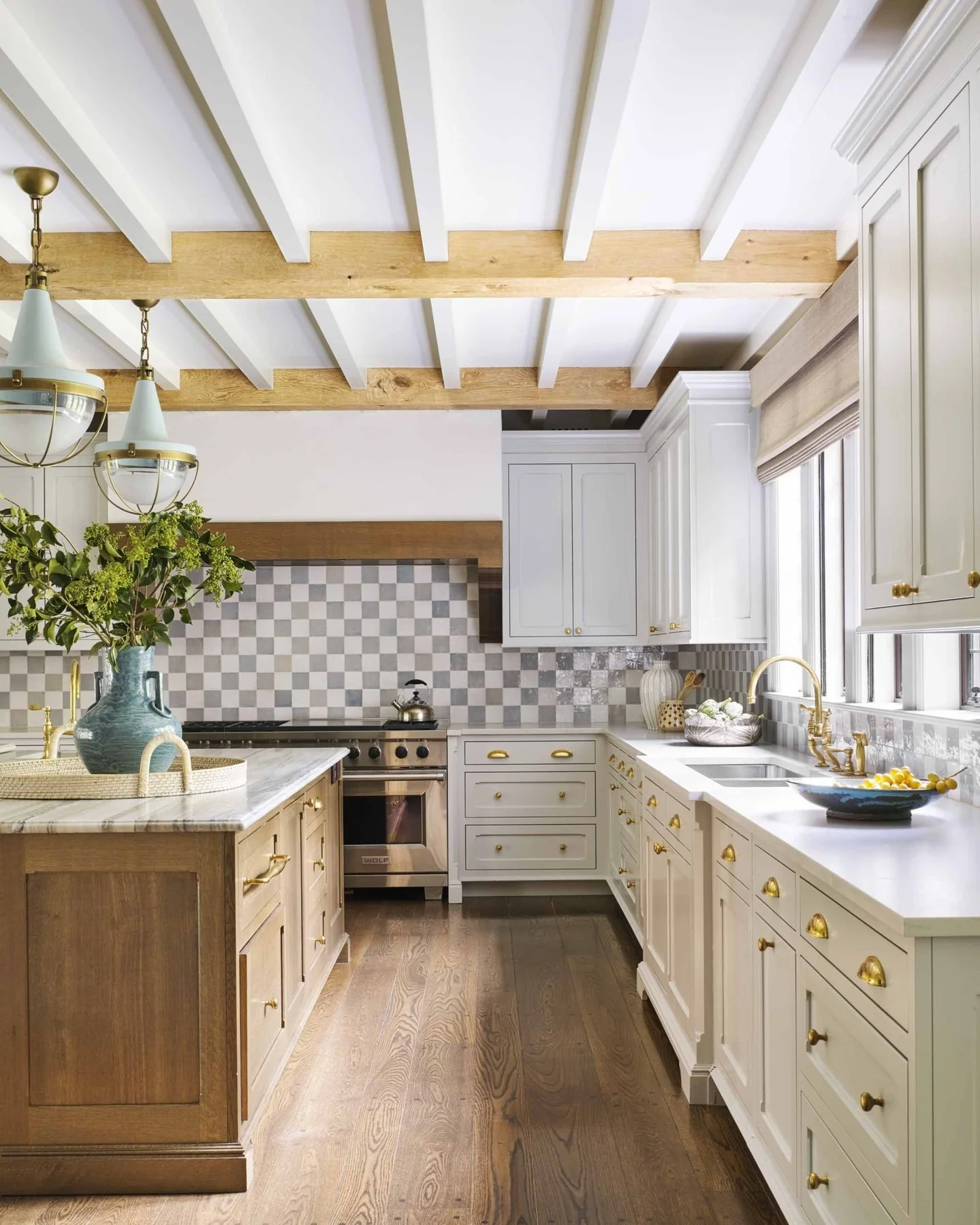 8. Checkered Charm (Backsplash Ideas for White Kitchen)