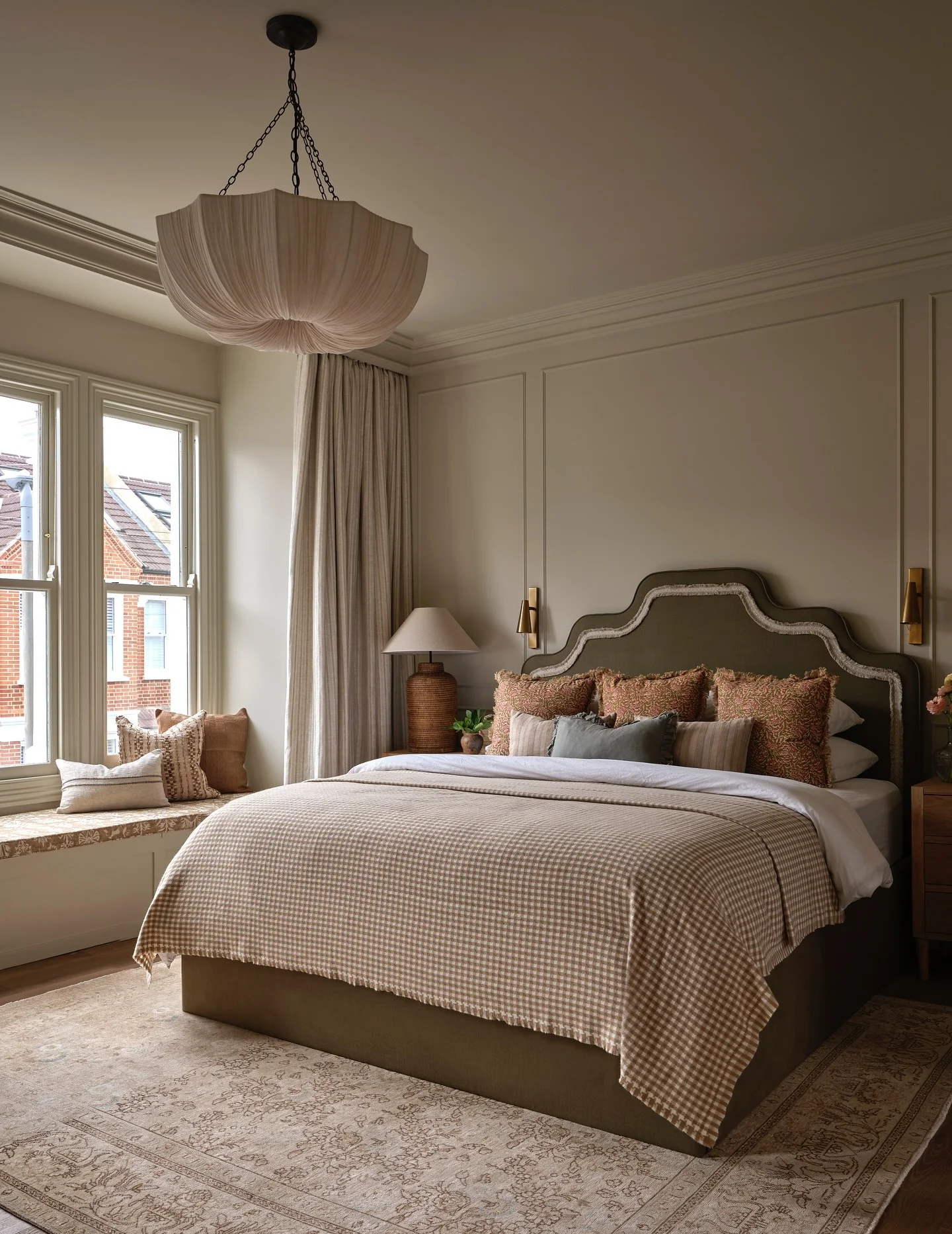 9. Sophisticated Earth Tones (Blank Wall Bedroom Ideas)