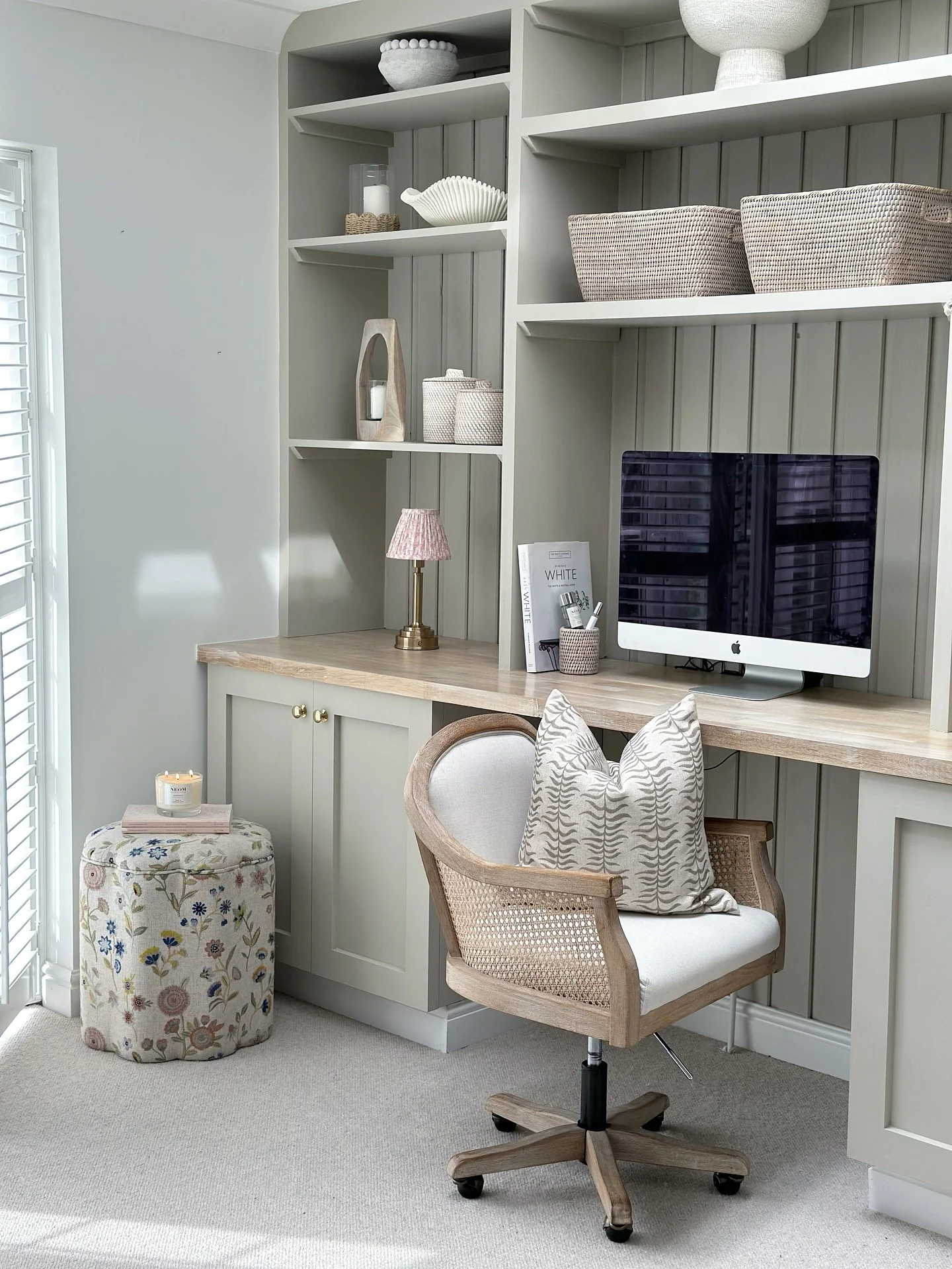 13. Built-In Workspace with Subtle Patterns (Feminine Home Office Ideas)
