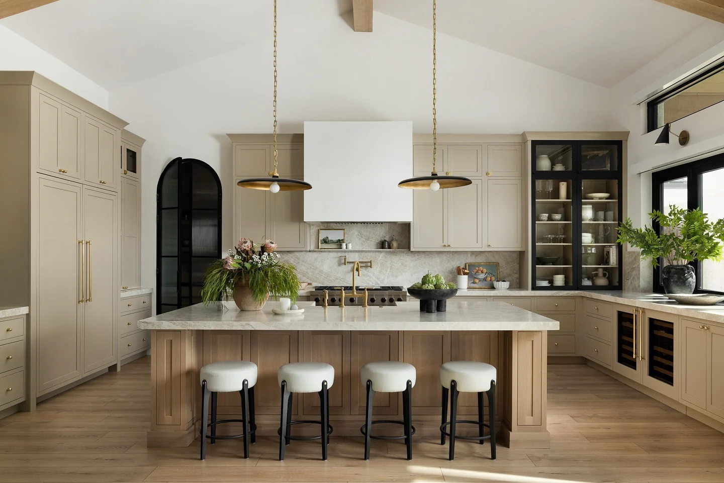 15. Organic Contrast with Layered Textures (Kitchen Centerpiece Ideas)