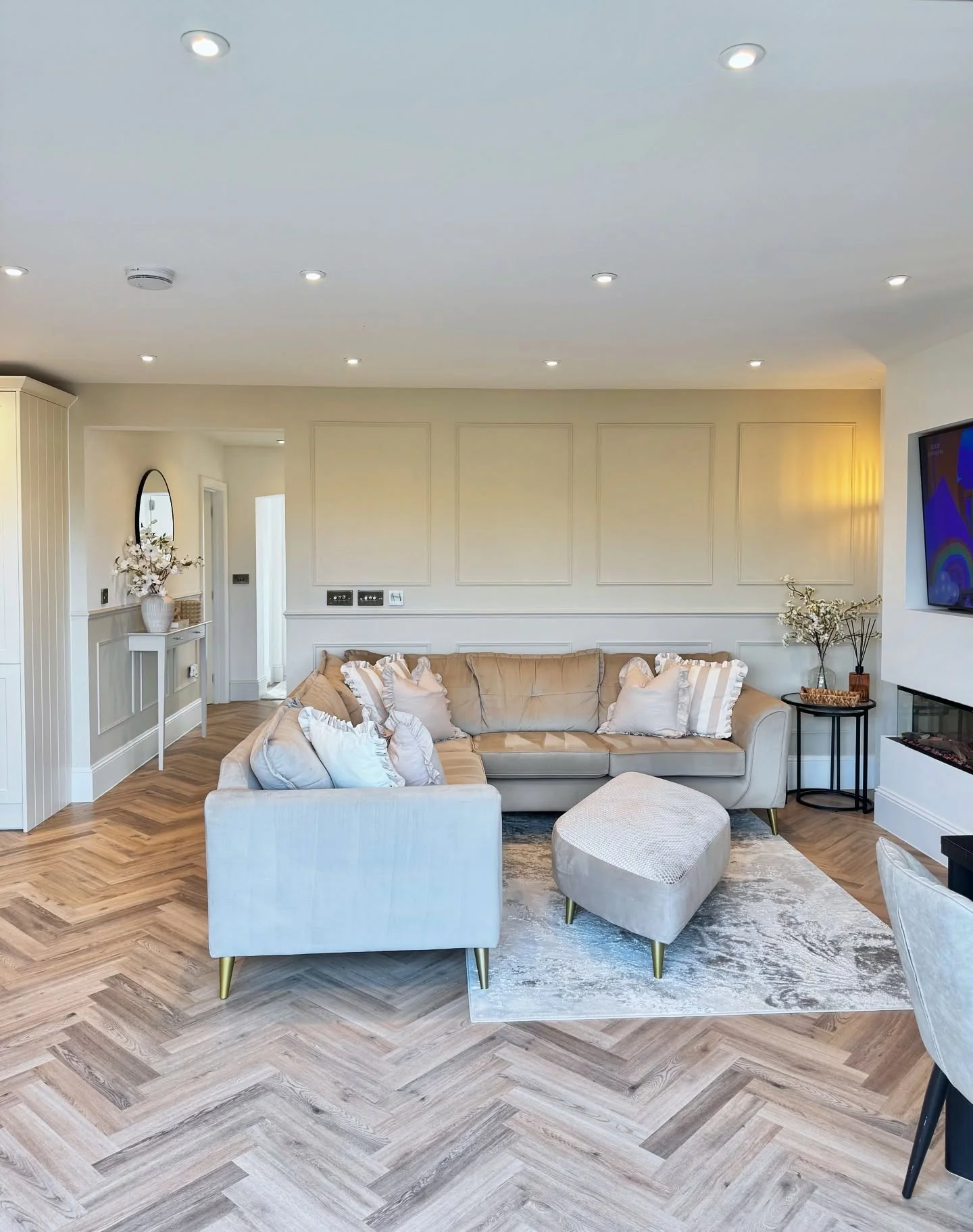 13. Contemporary Chic with Subtle Glamour (Open Concept Living Room Ideas)