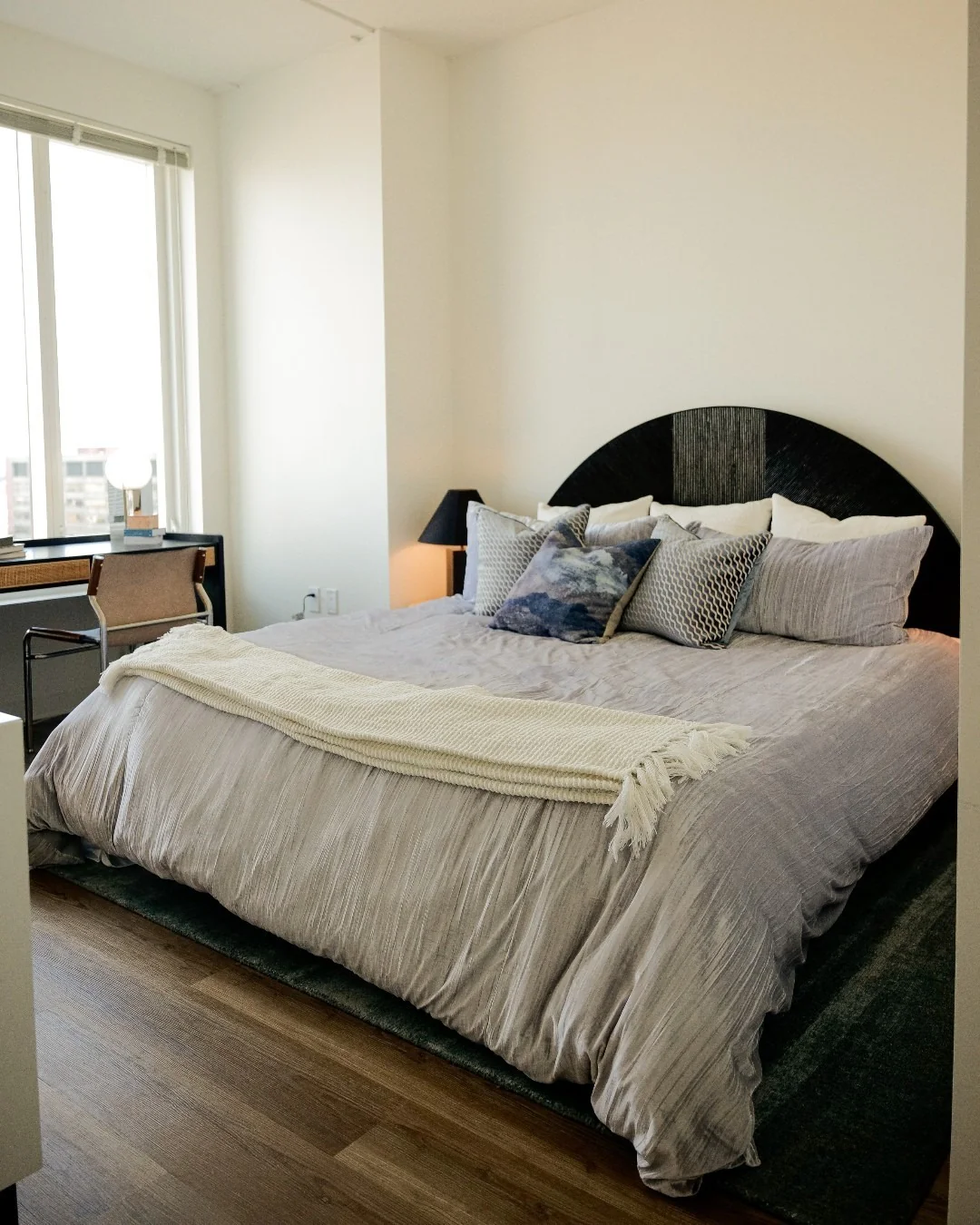 3. Ocean-Inspired Comfort in Blue Tones (Apartment Bedroom Ideas)