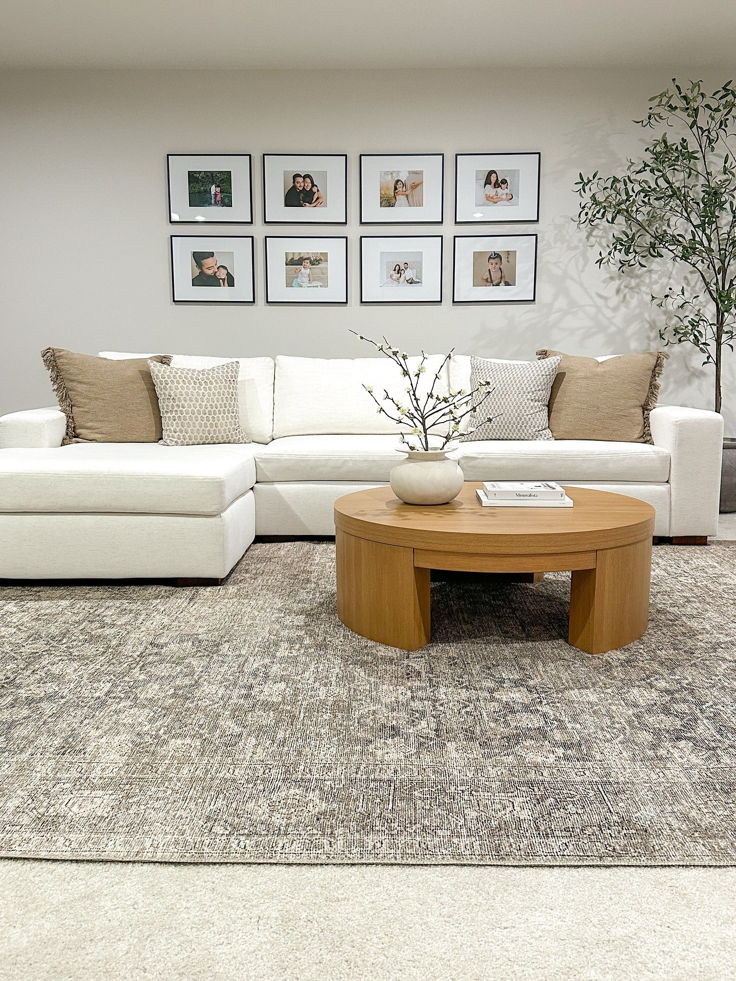 14. Family-Friendly Comfort with Personal Touches (Basement Living Room Ideas)