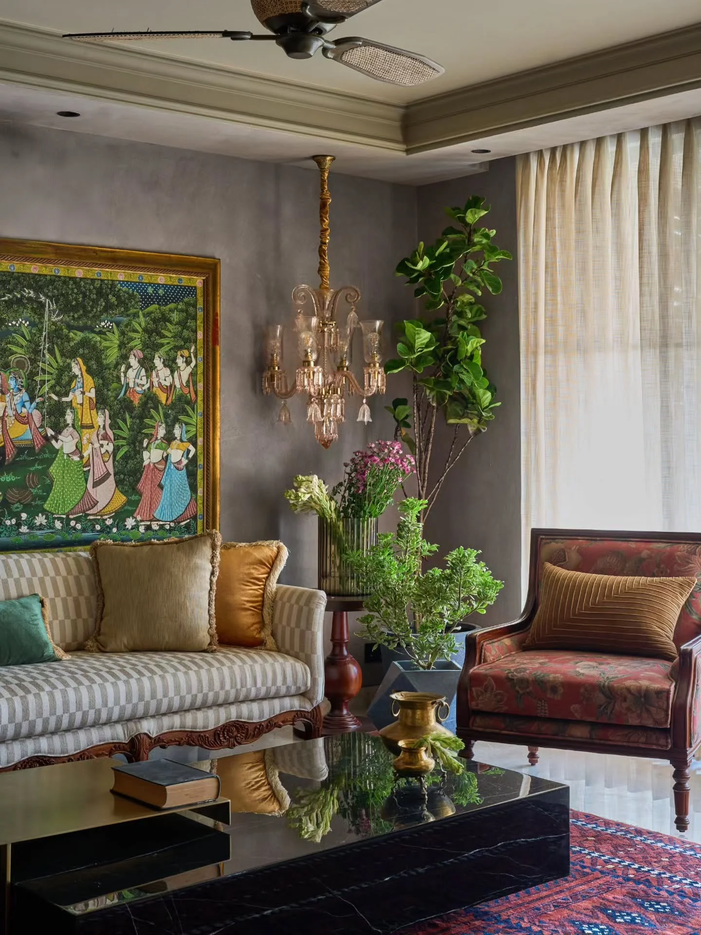 2. Regal Elegance with Classic Indian Detailing (Indian Style Living Room Ideas)