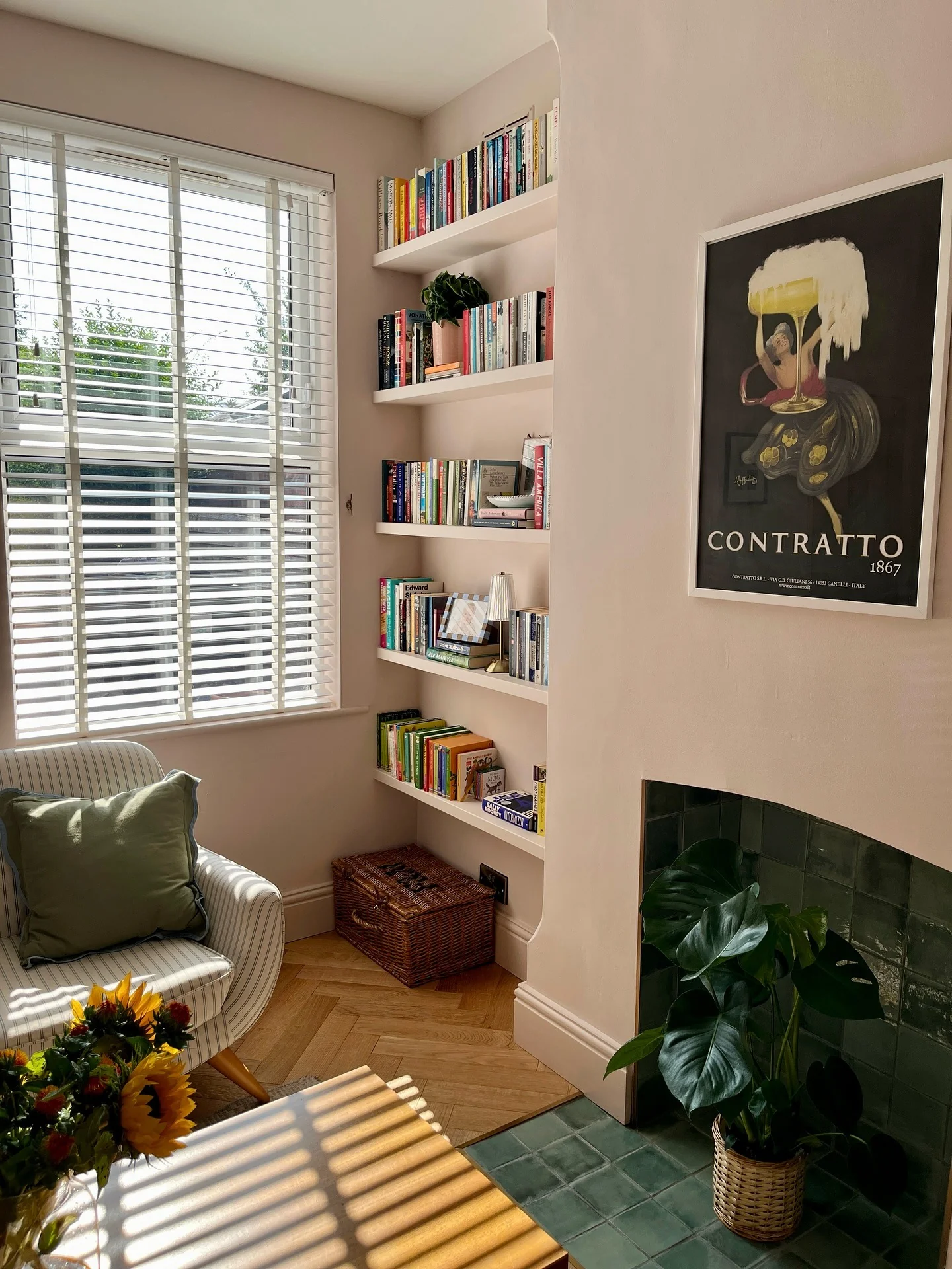 12. Cozy Reading Corner with Pastel Walls (Living Room Corner Ideas)