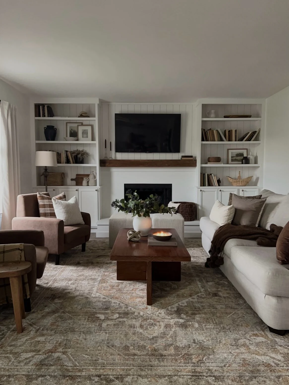 14. Warm Neutrals with Modern Rustic Flair (Living Room Corner Ideas)