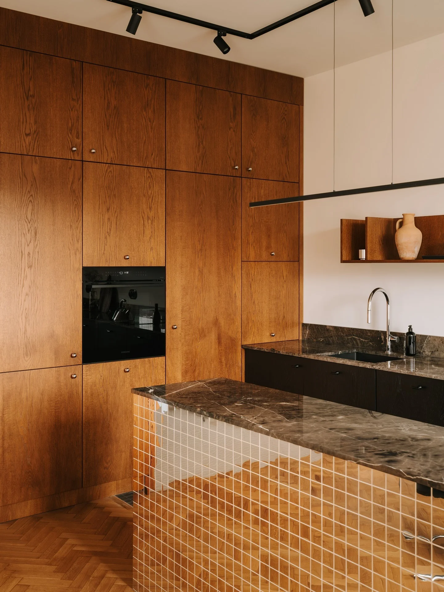 7. Earthy Modernism with Dark Marble (Wooden Kitchen Ideas)