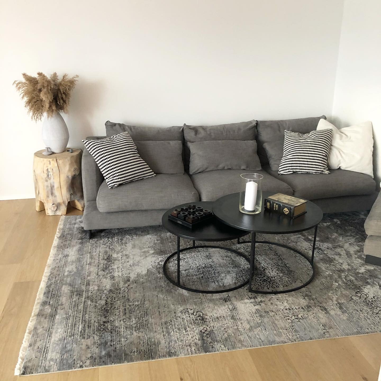 2. Soft Layers with Natural Accents (Grey, Black and White Living Room Ideas)