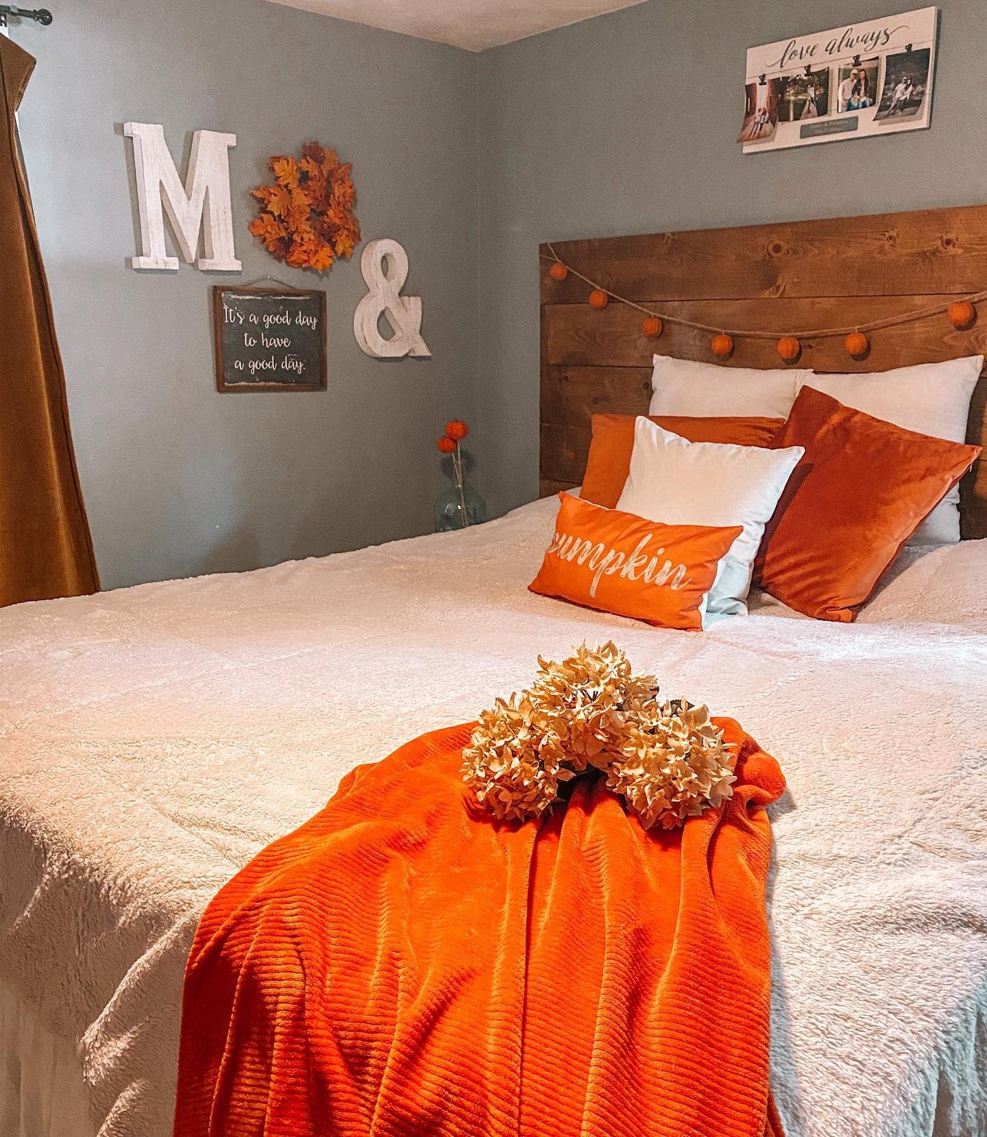 8. Modern Rustic Charm with Playful Pops (Fall Bedroom Ideas)