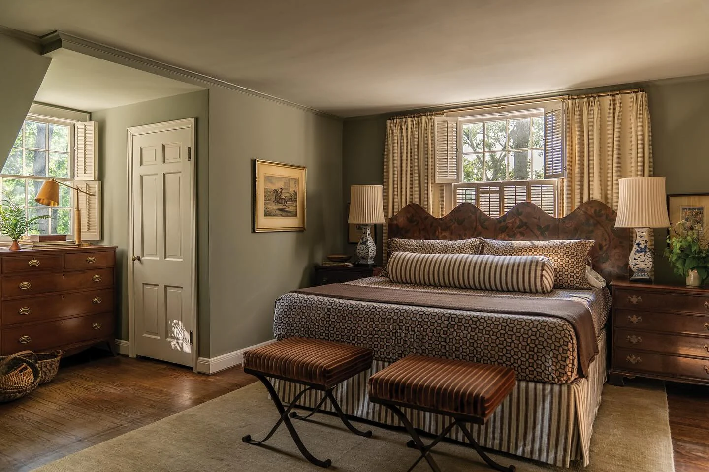 11. Olive Walls and Vintage Browns with Graphic Pattern Play (Mid Century Bedroom Ideas)