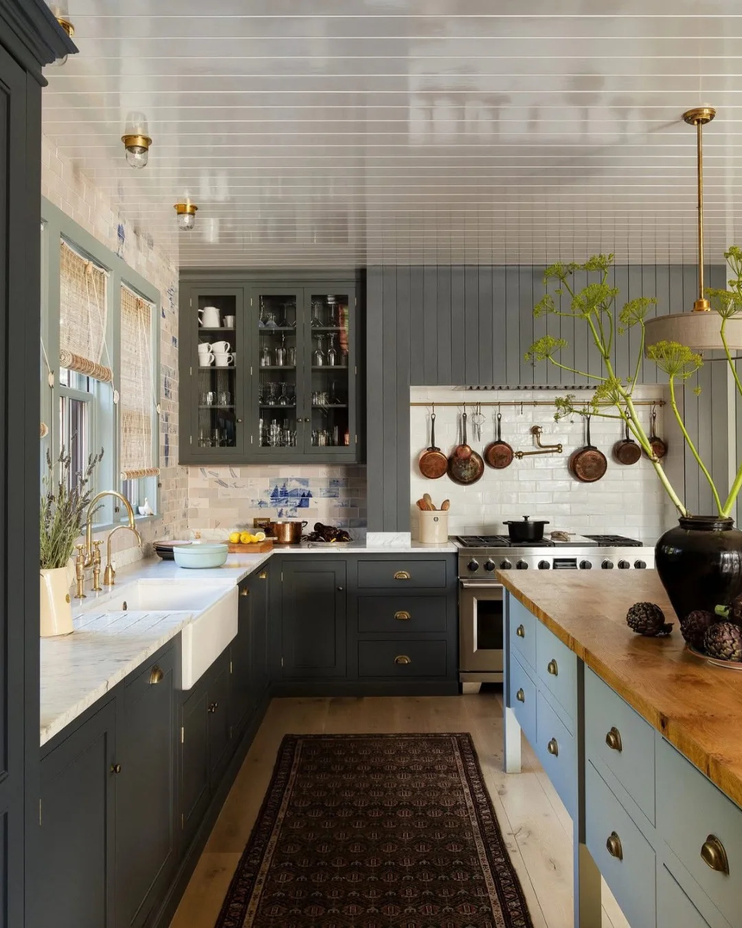 8. Heritage Style with a Collector’s Heart (Kitchen Rug Ideas)