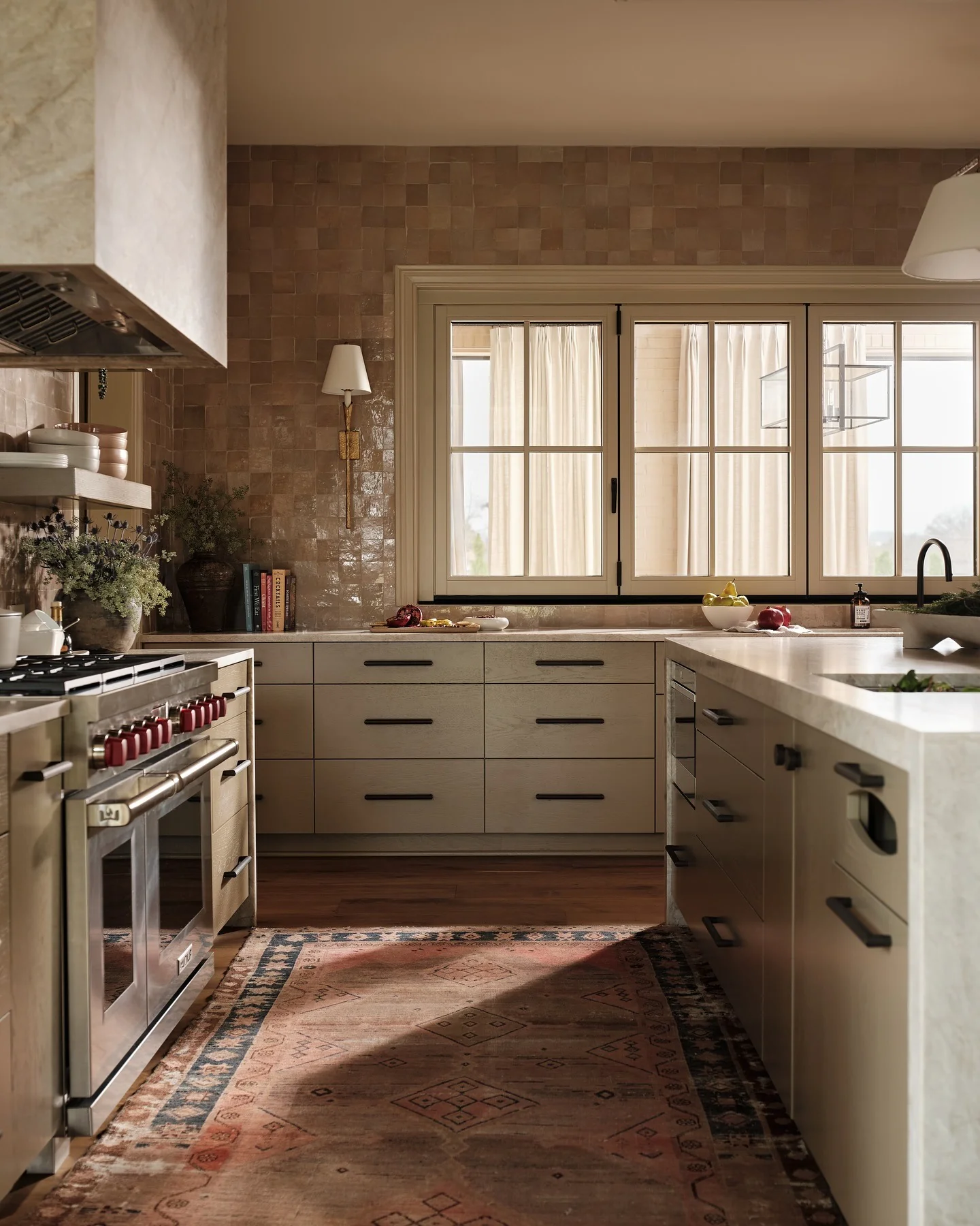 6. Earthy Warmth and Weathered Beauty (Kitchen Rug Ideas)