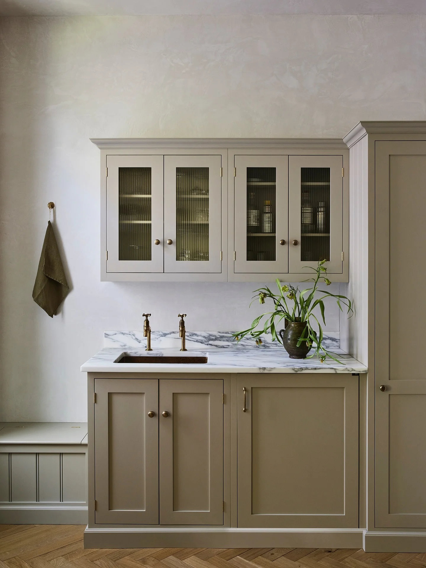 7. Mushroom & Marble: Understated Luxe (Two Tone Kitchen Ideas)