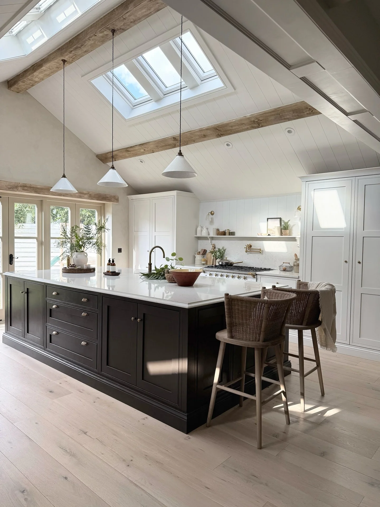 4. Deep Espresso & Creamy White: Cozy Farmhouse Balance (Two Tone Kitchen Ideas)