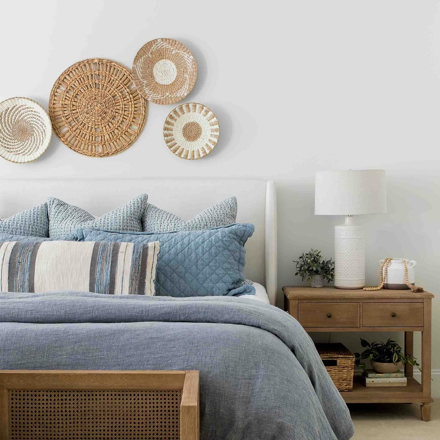 16. Textural Blue Layers with Natural Accents (Blue and White Bedroom Ideas)