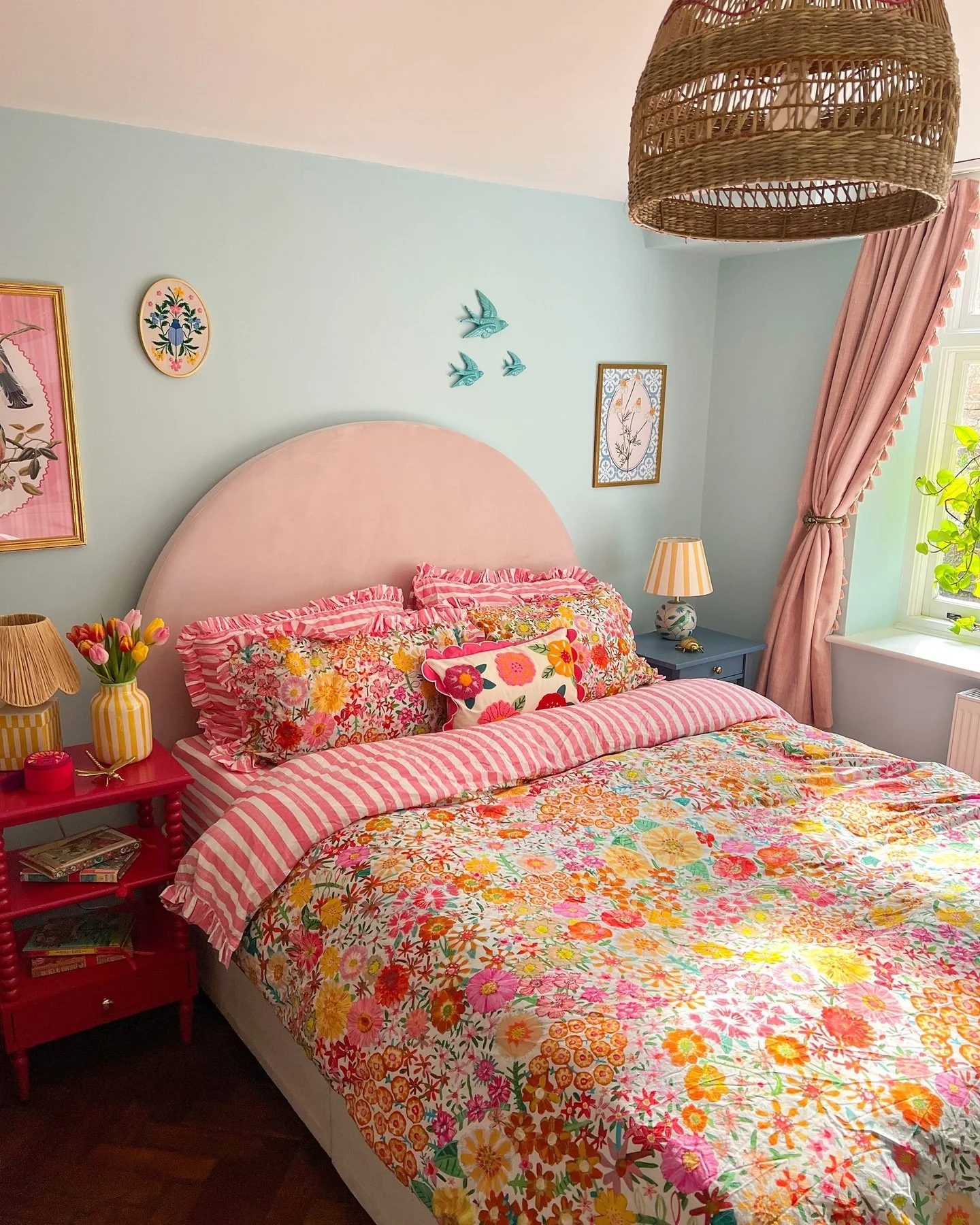 16. Playful Coral Floral Bedroom with a Whimsical Touch (Coral Bedroom Ideas)