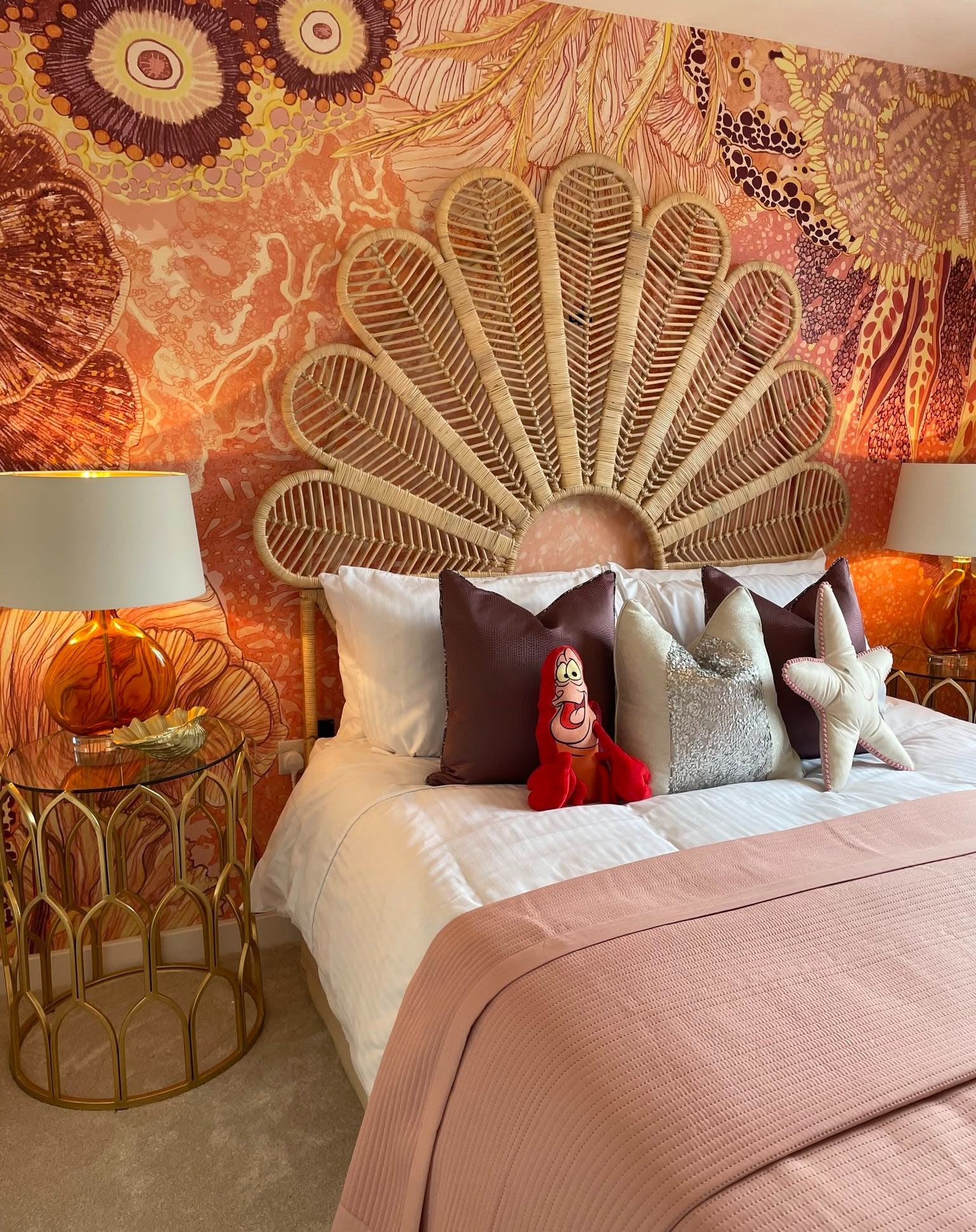 15. Textured Tropical Coral with Sculptural Decor (Coral Bedroom Ideas)