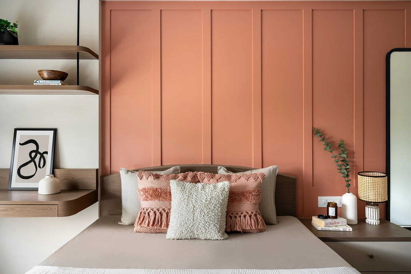 14. Minimalist Coral Accent Wall with Textural Contrast (Coral Bedroom Ideas)