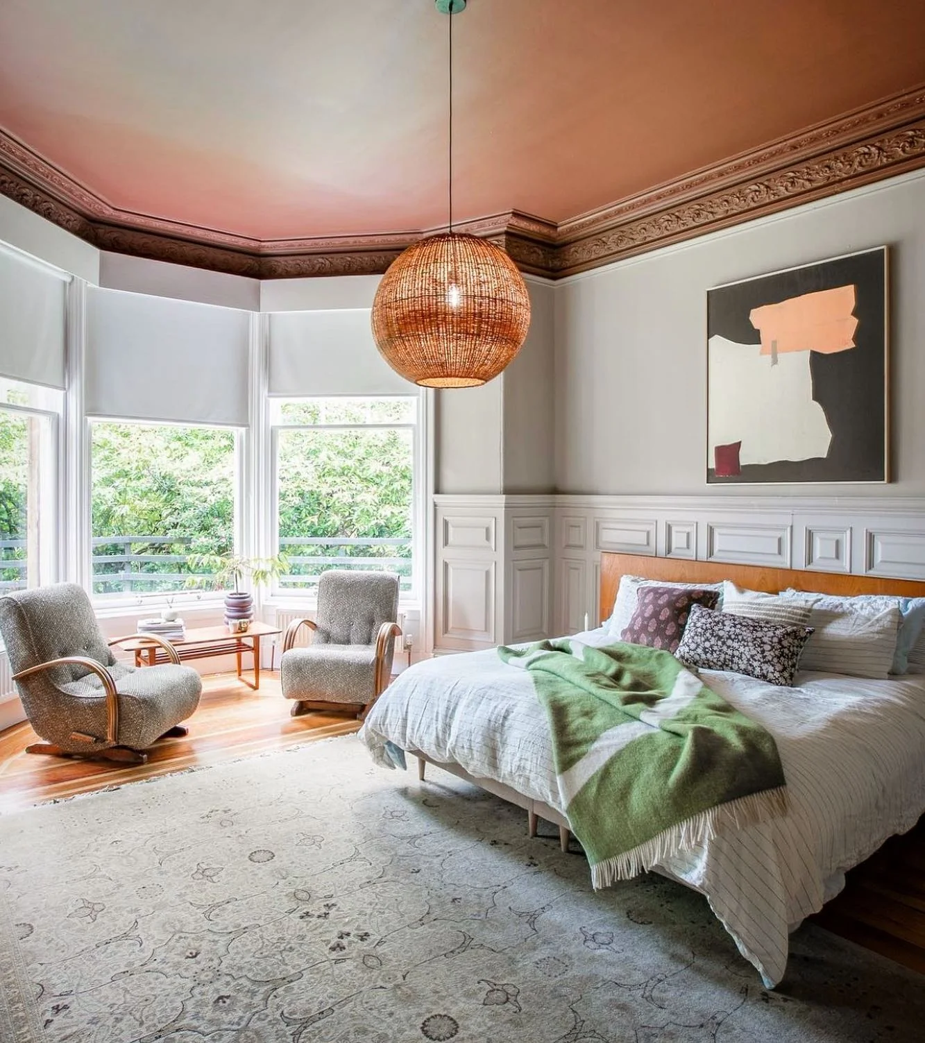 6. Artful Vintage with Warm Green and Peach (Cool Bedroom Ideas)