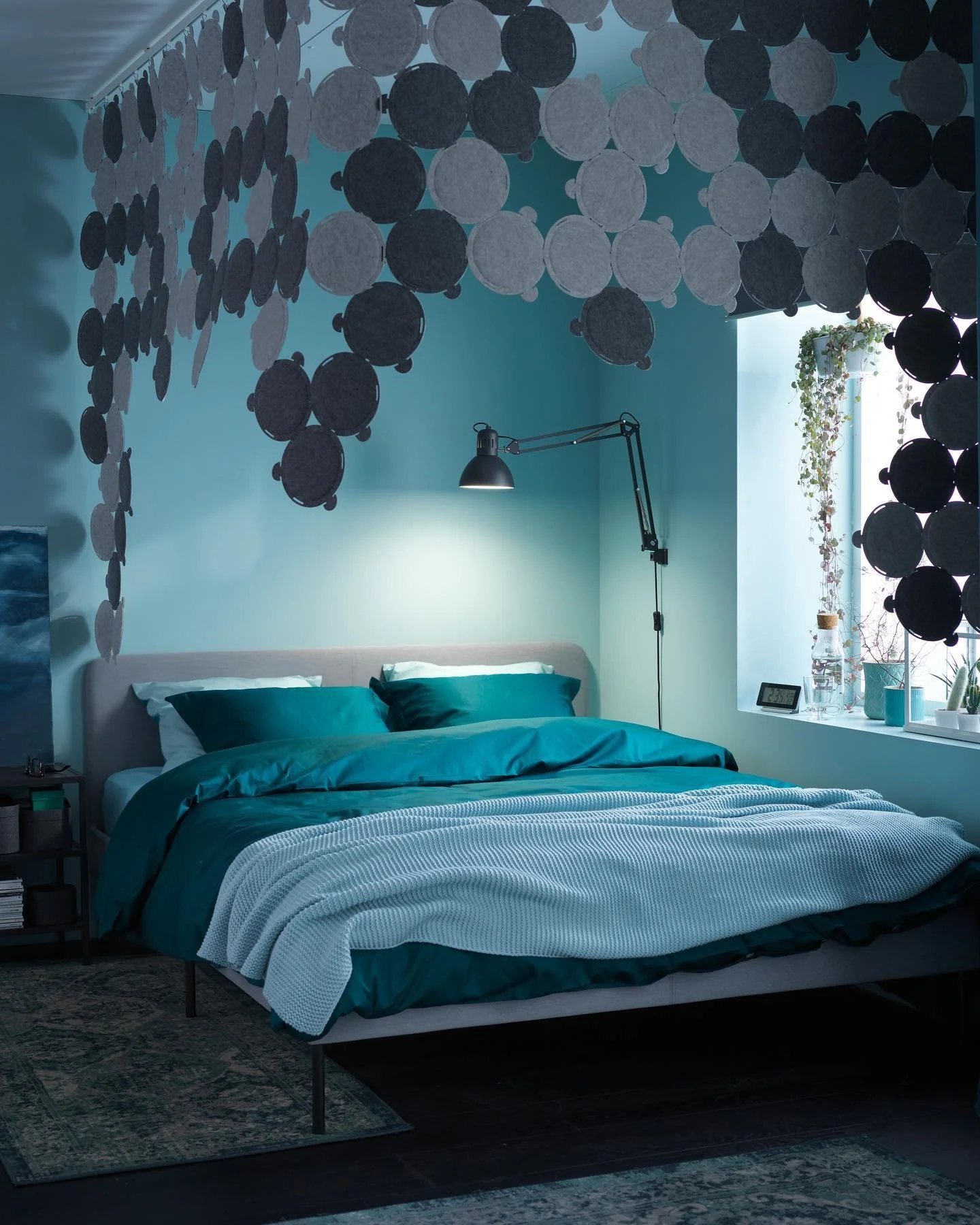 8. Cool Monochrome with Teal Accents (Cool Bedroom Ideas)