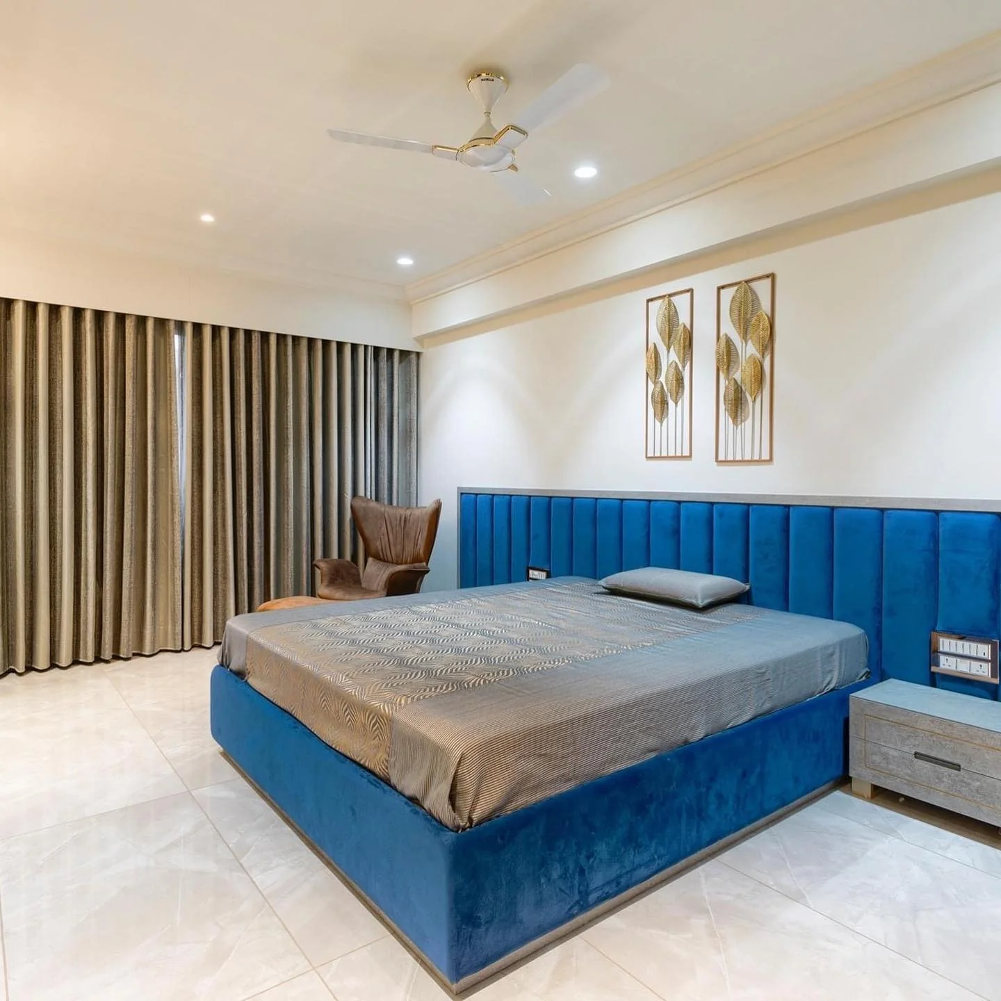 9. Polished Modern with Bold Blue Upholstery (Cool Bedroom Ideas)