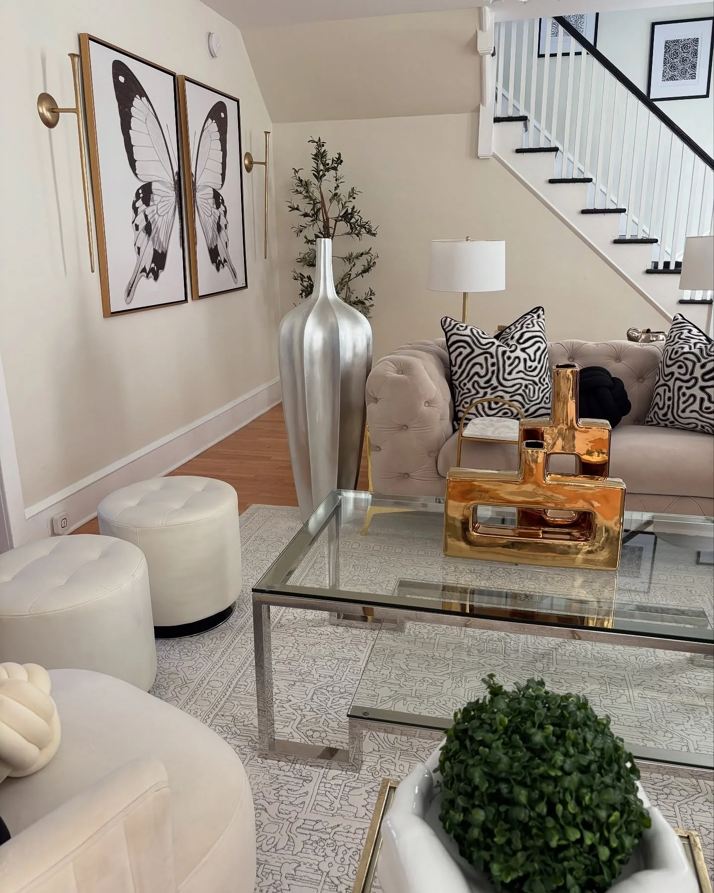 3. Glam Lounge with Graphic Accents in Cream, Gold, and Black (Home Decor Ideas for Living Room)