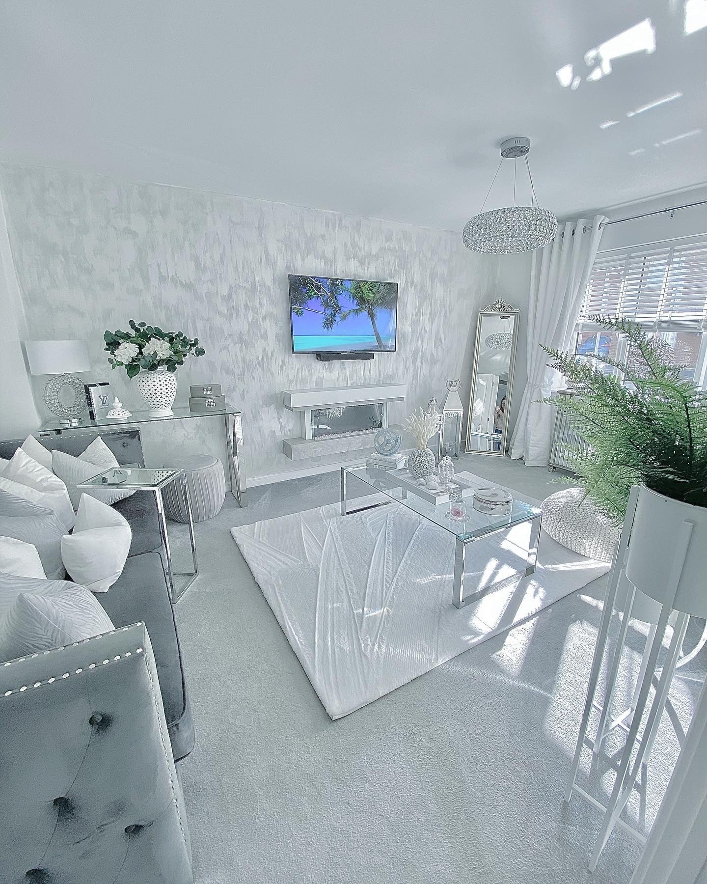 5. Icy Glamour in Cool Tones (Glam Living Room Ideas)