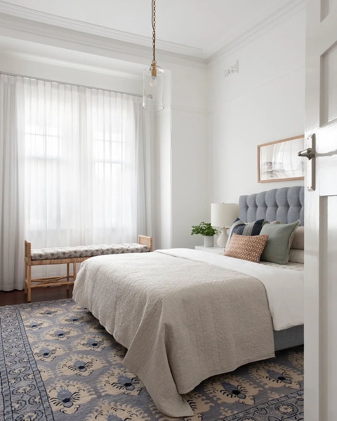 12. Refined Simplicity in Soft Blue and Linen (Dream Bedroom Ideas)