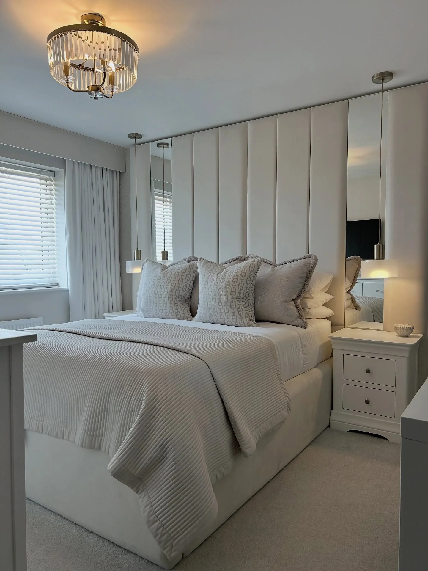 15. Monochromatic Ivory Elegance (Dream Bedroom Ideas)