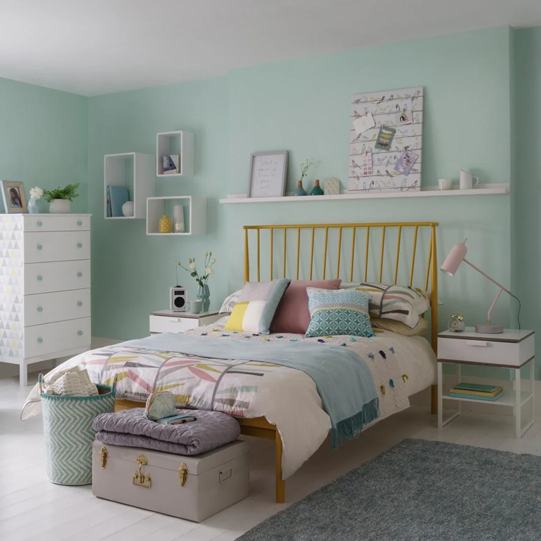 6. Playful Mint Meets Sunshine (Mint Green Bedroom Ideas)