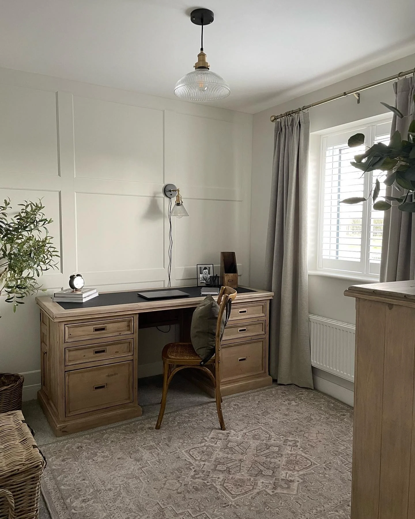 10. Traditional Desk with Classic Lines (Farmhouse Office Ideas)