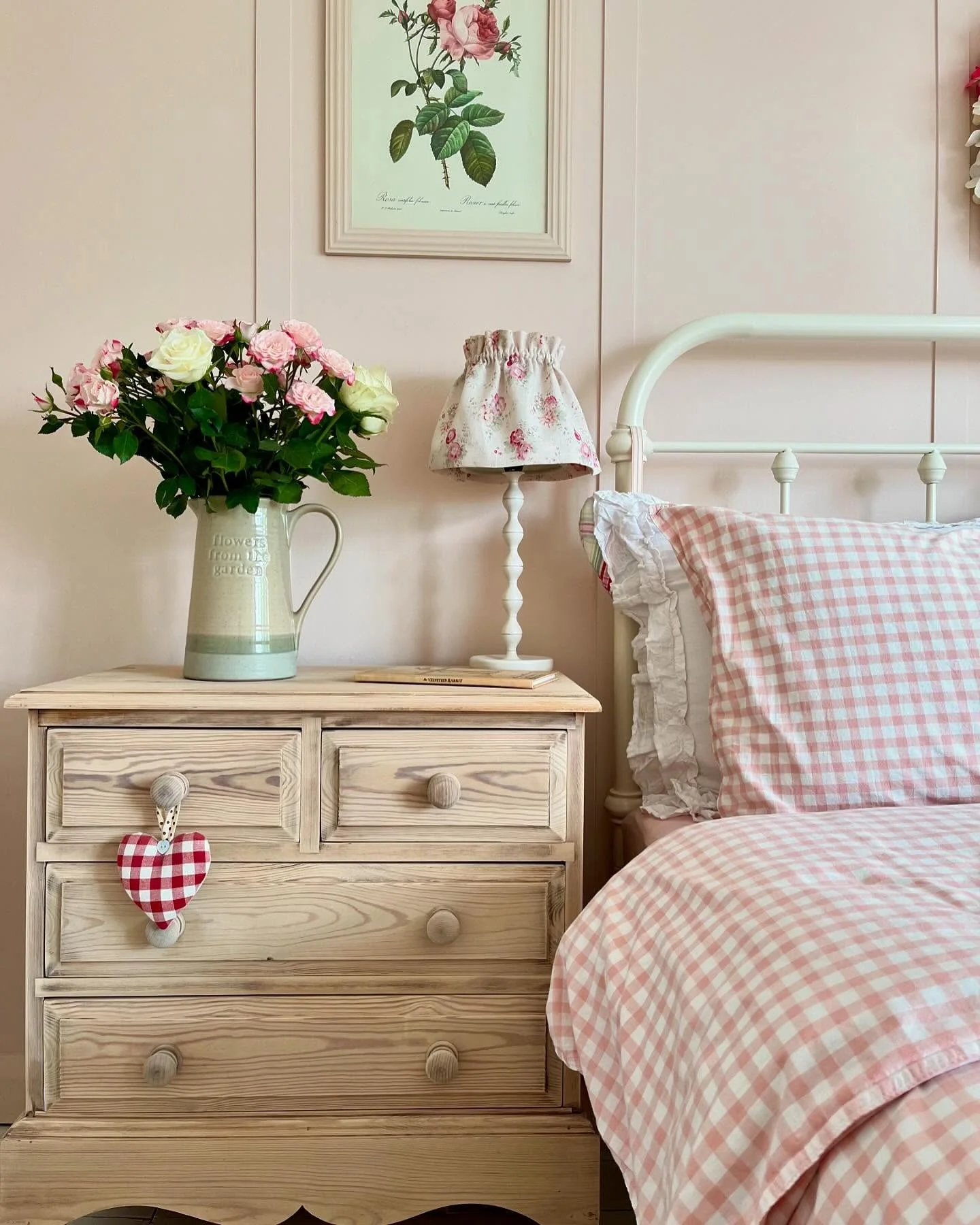 7. Cottage Garden Nostalgia (Light Pink Bedroom Ideas)