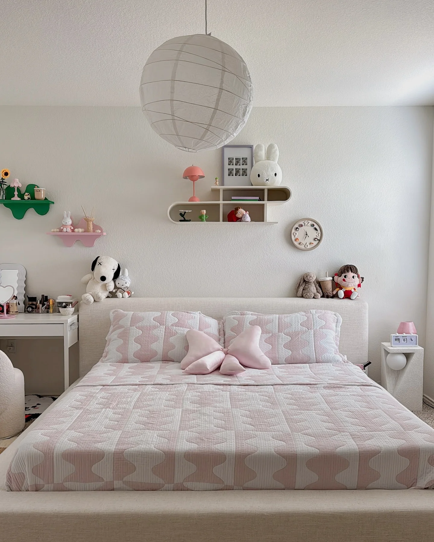 9. Soft-Edged Graphic Play (Light Pink Bedroom Ideas)