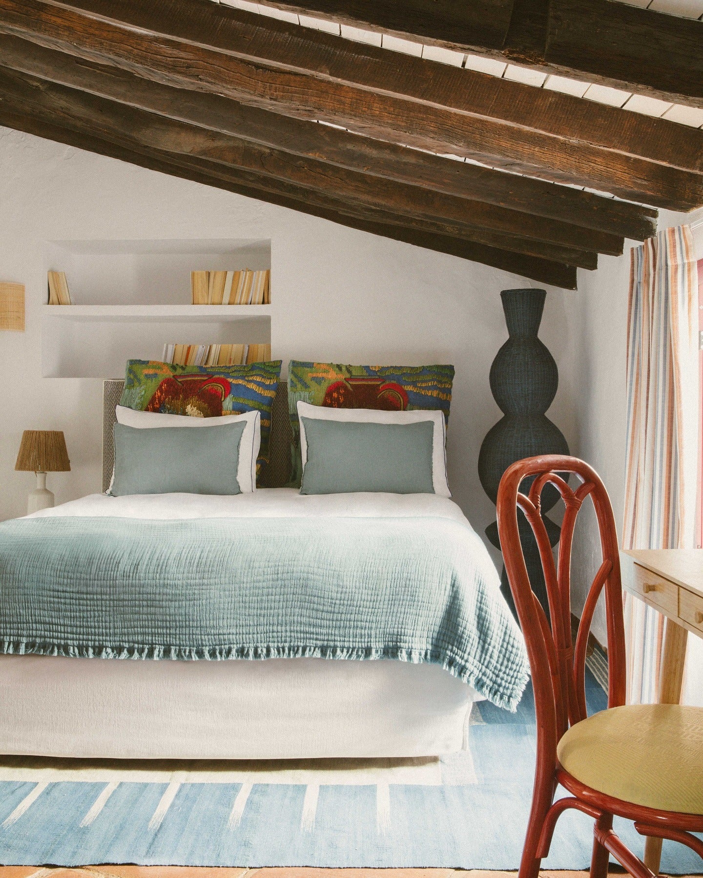 8. Rustic Rafters and Deep Greens (Blue and Green Bedroom Ideas)