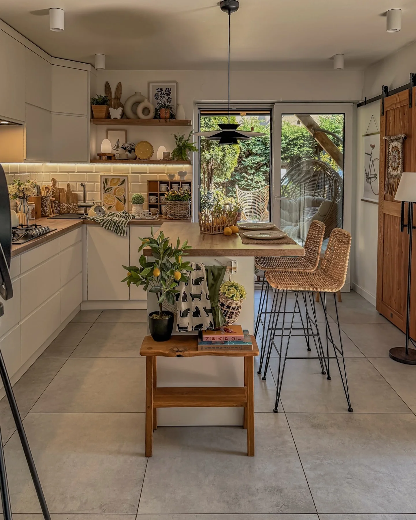 8. Cozy Scandinavian Kitchen with Garden Views (Small Cozy Kitchen Ideas)