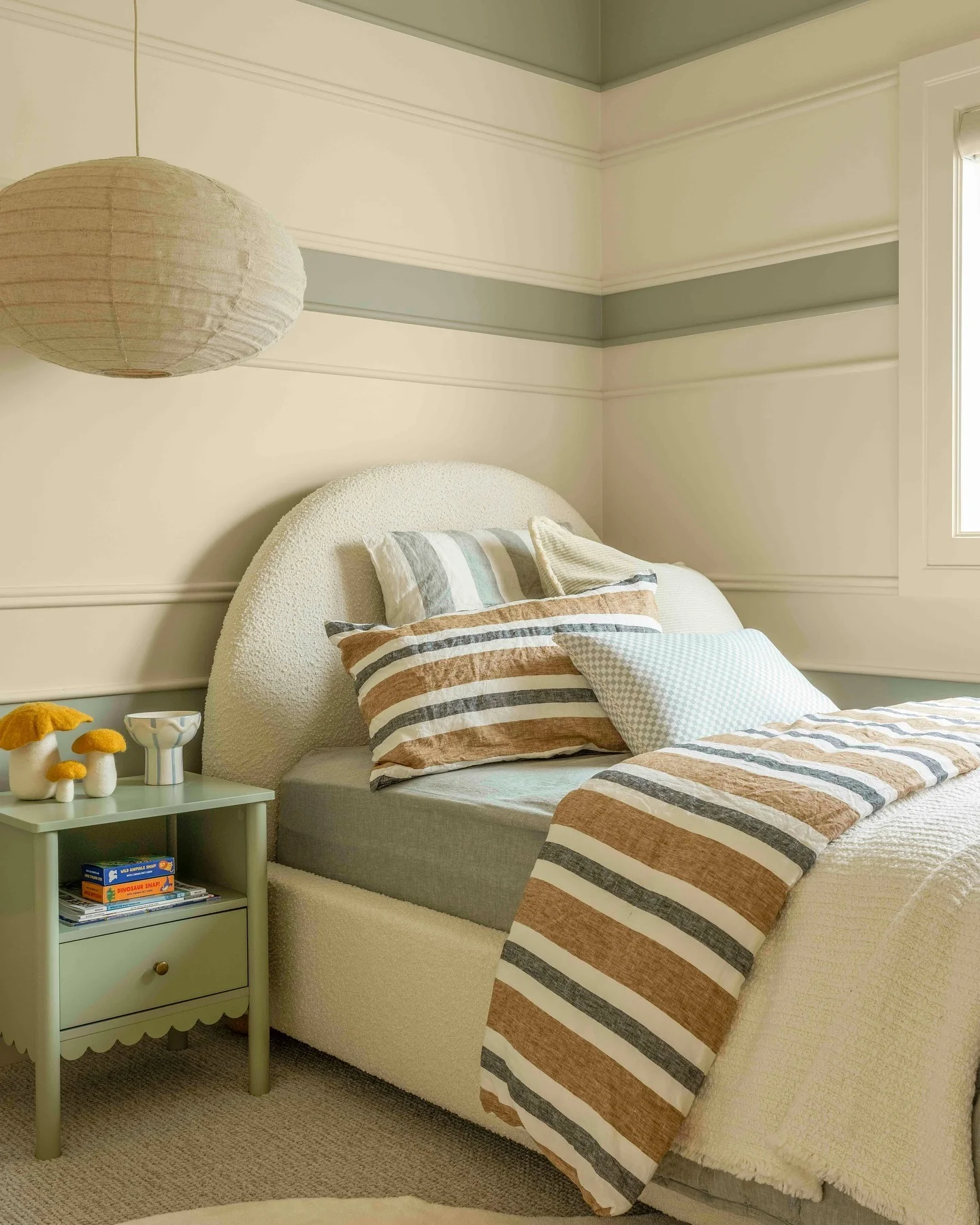 6. Playful Stripes with Retro Touch (Light Green Bedroom Ideas)