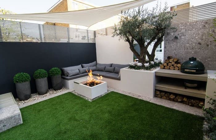 aménagement de la cour