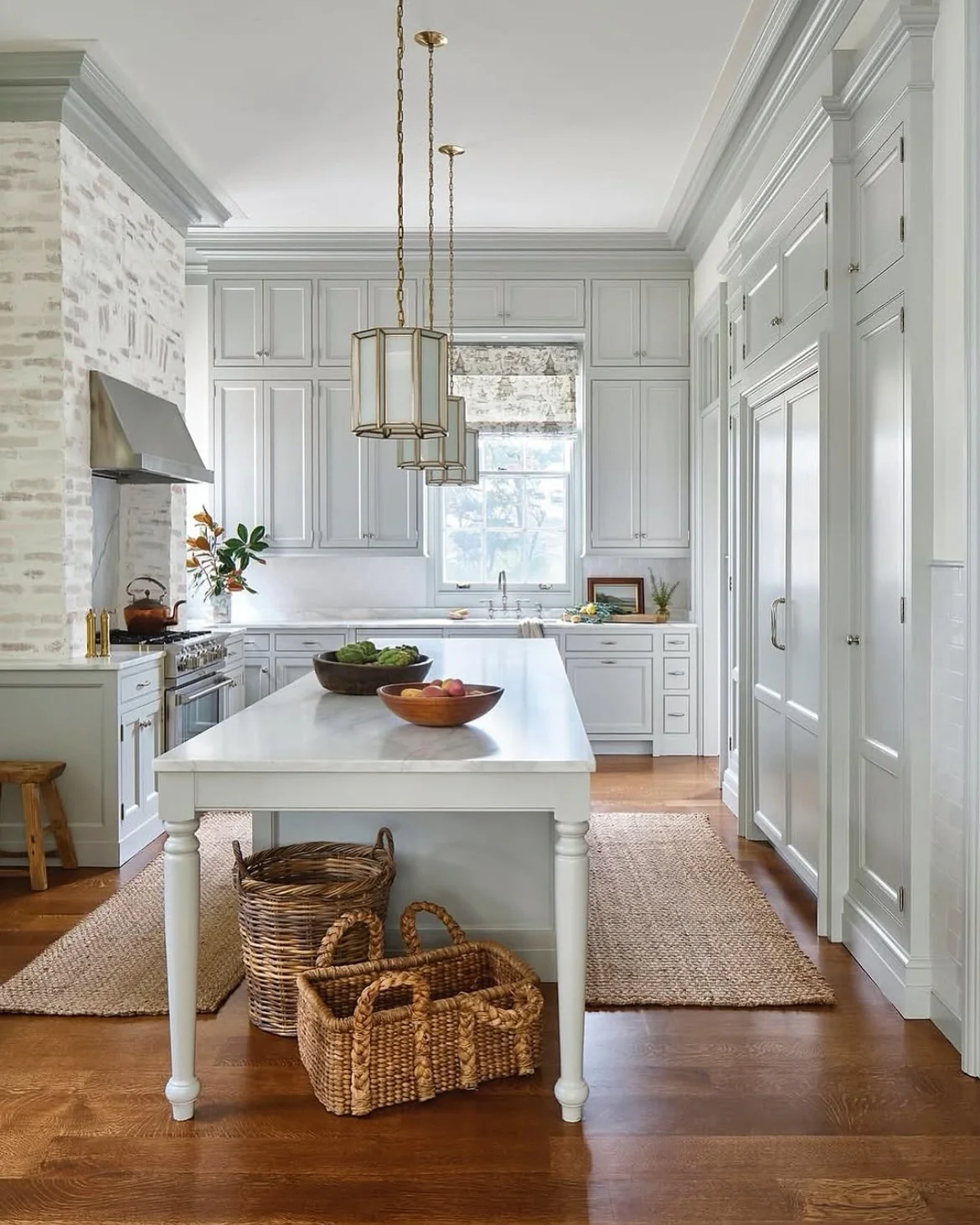 6. Woven Warmth with Architectural Columns (Victorian Style Kitchen Ideas)