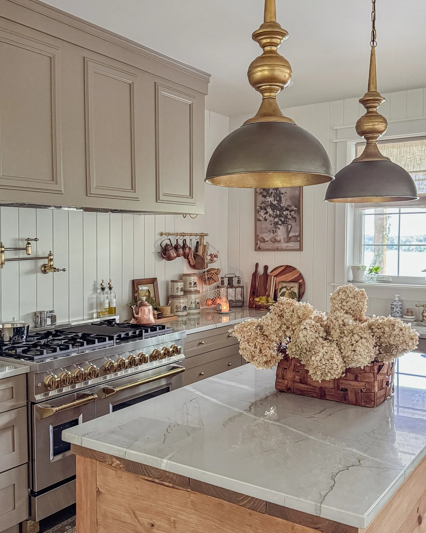 14. Caramel and Cream with Industrial Brass (Victorian Style Kitchen Ideas)