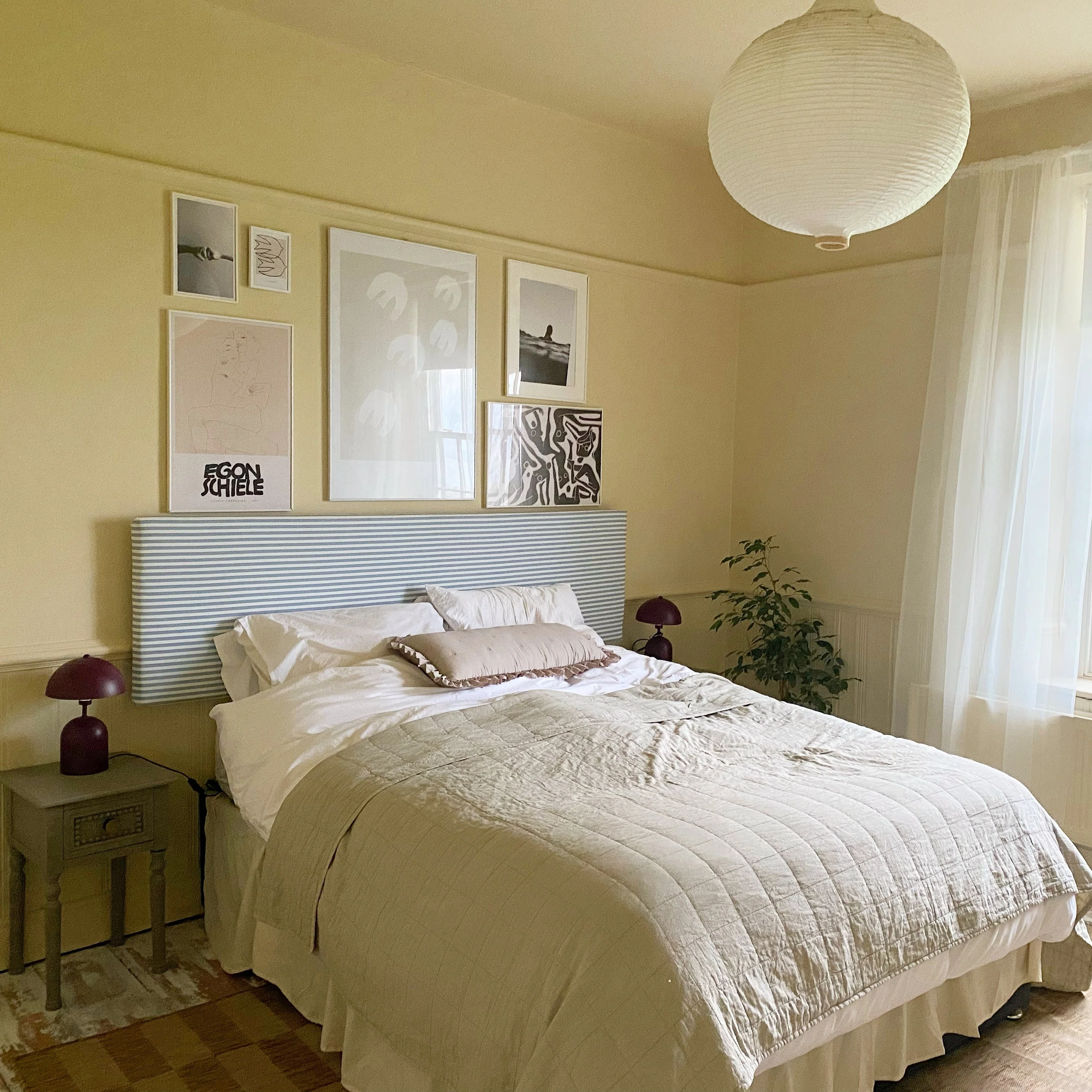 9. Understated Warmth in Cream and Mauve (Yellow and Gray Bedroom Ideas)