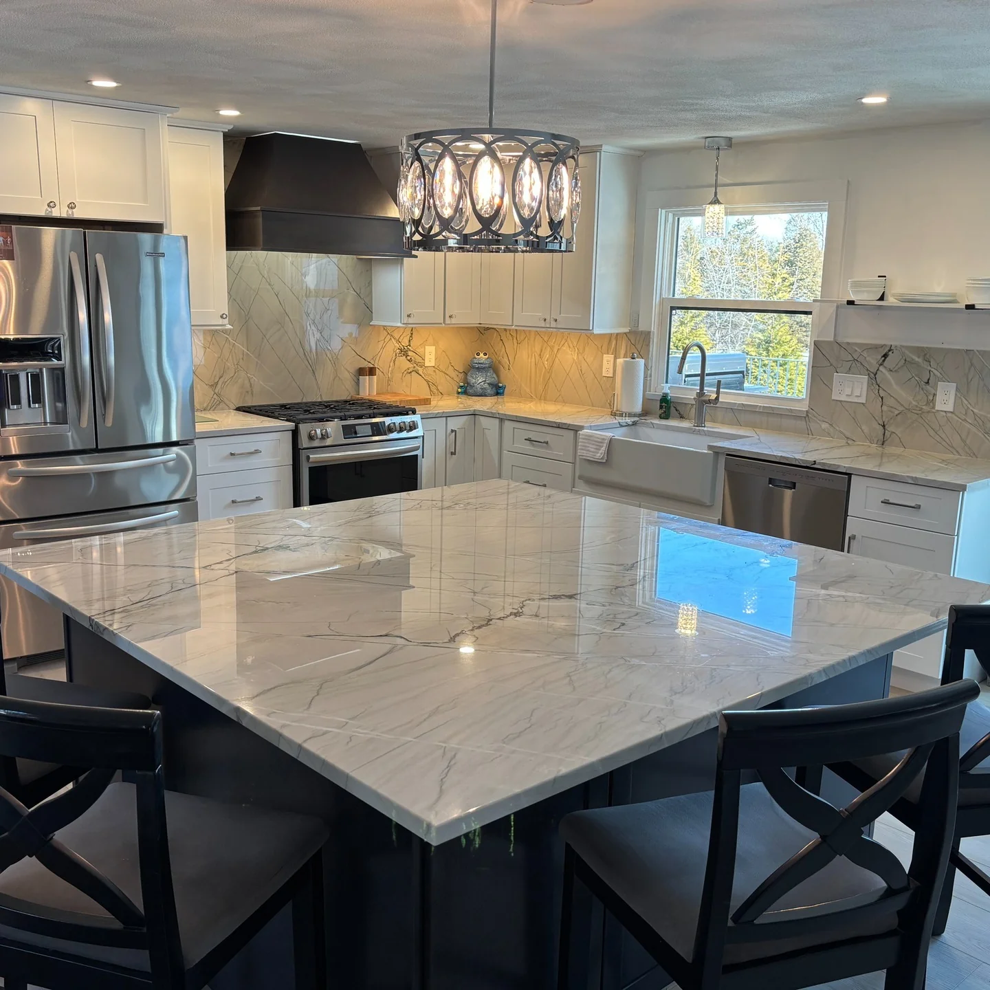 10. Modern Gloss with Subtle Marble-Look Granite (Granite Countertops Kitchen Ideas)