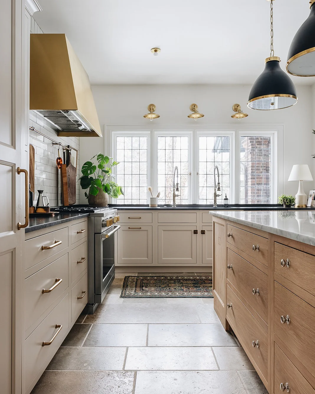 19. Light Oak Island with Black and Brass Contrast (Oak Cabinets Kitchen Ideas)