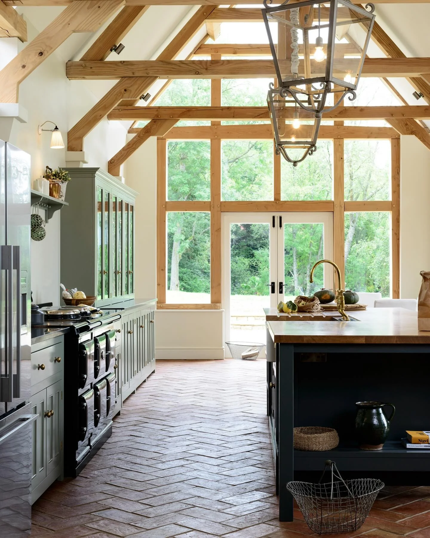 18. Brick Flooring and Open Timber Framing (Farmhouse Kitchen Ideas)