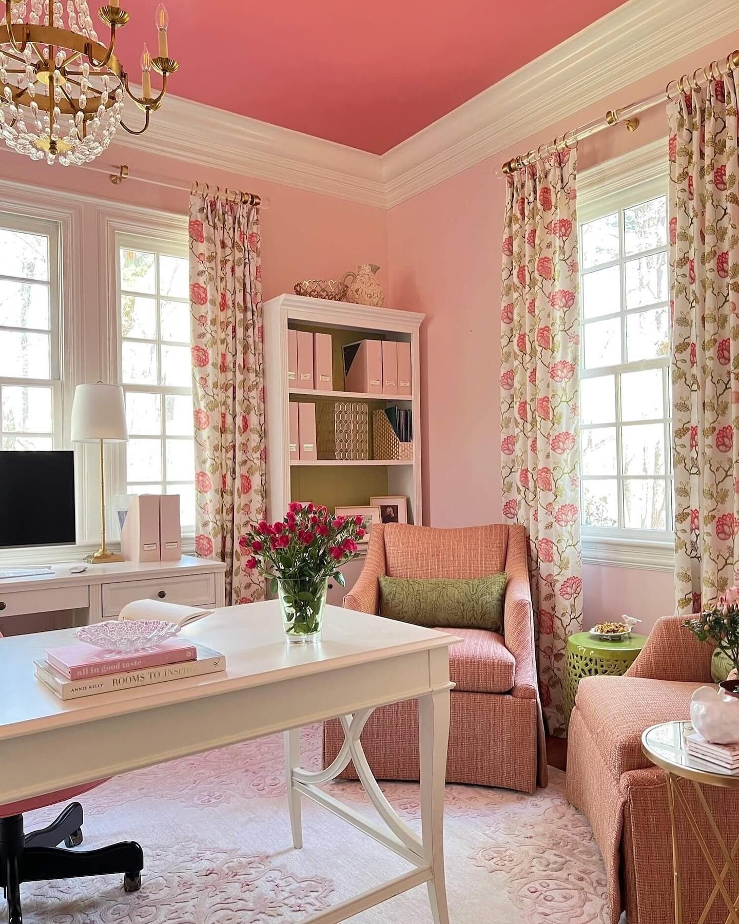 13. Classic Garden-Inspired Study (Pink Office Ideas)