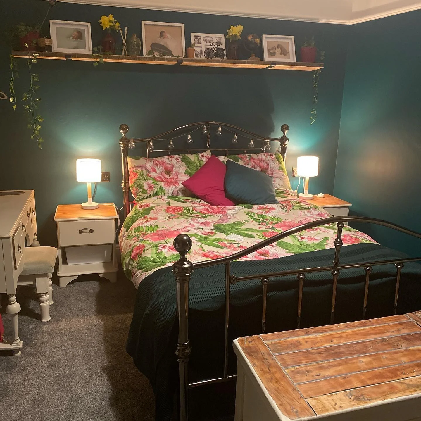 8. Jewel Garden with Vintage Touches (Dark Green Bedroom Ideas)