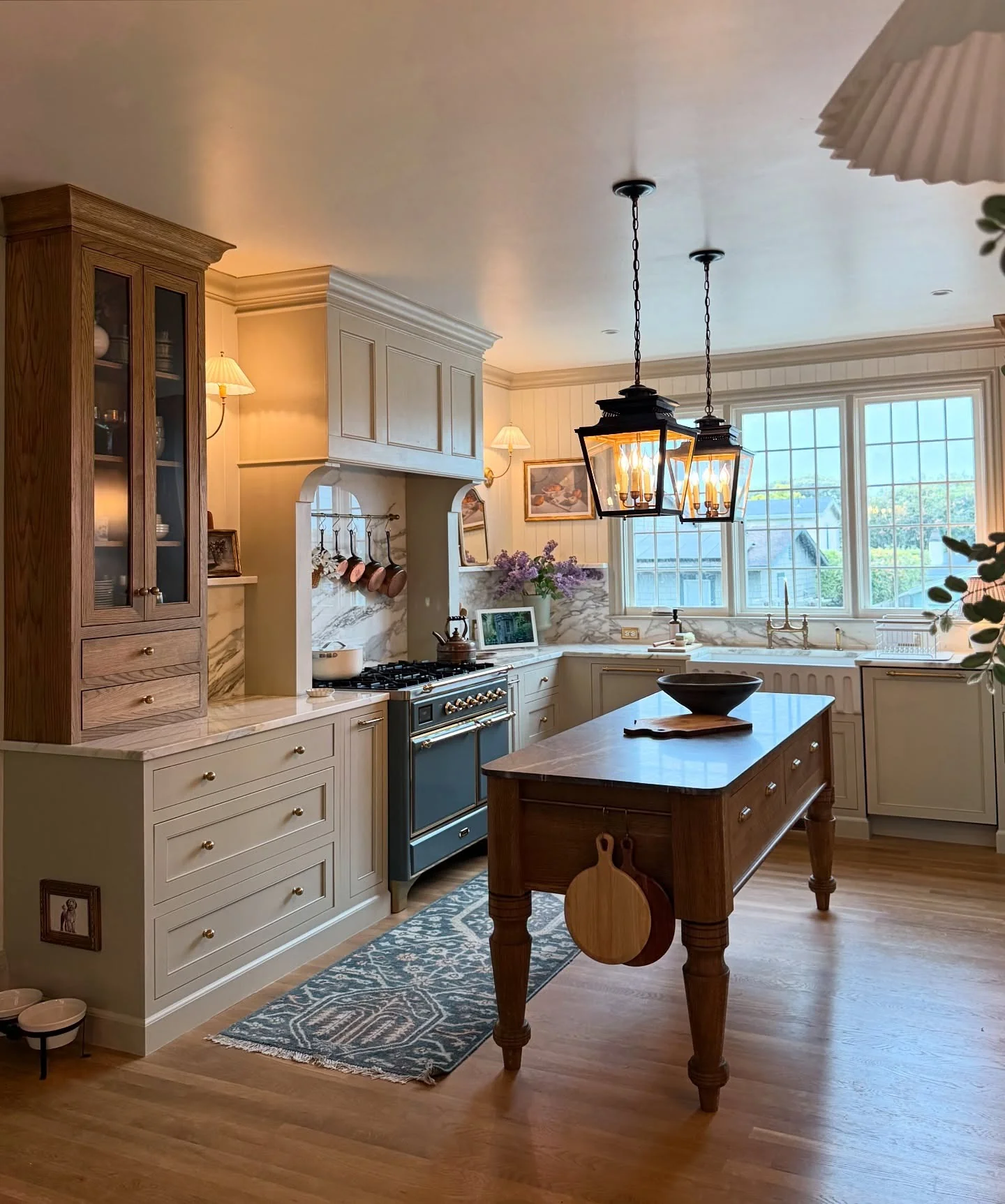 25. Collected Charm with Wood Island and Classic Range (classic kitchen ideas)