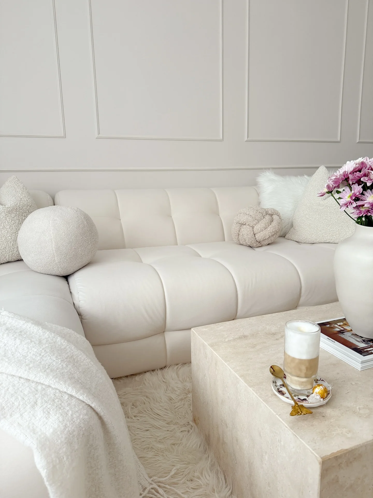 20. Soft Glam with Textural Neutrals (White Living Room Ideas)